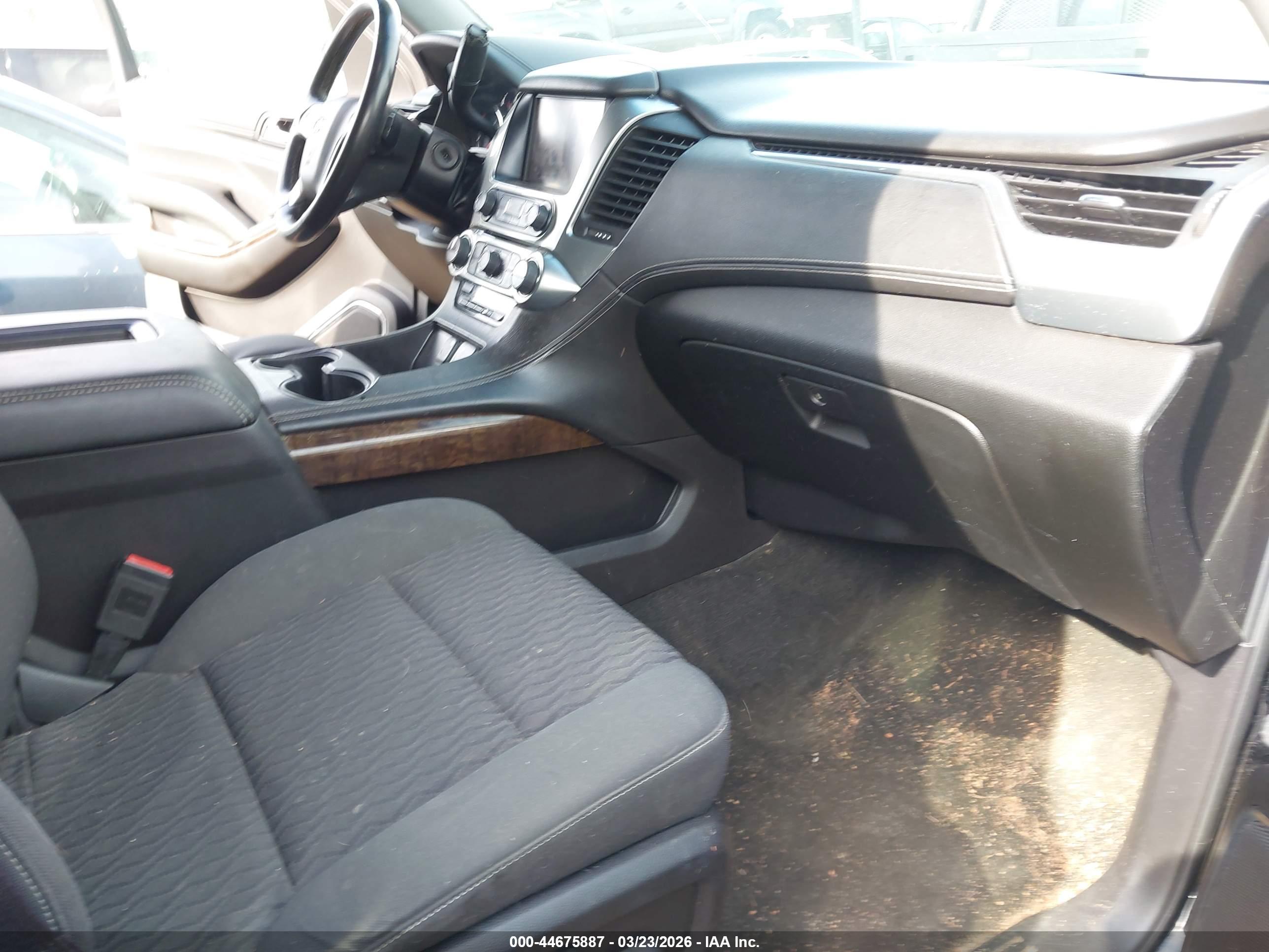 CHEVROLET TAHOE image 5