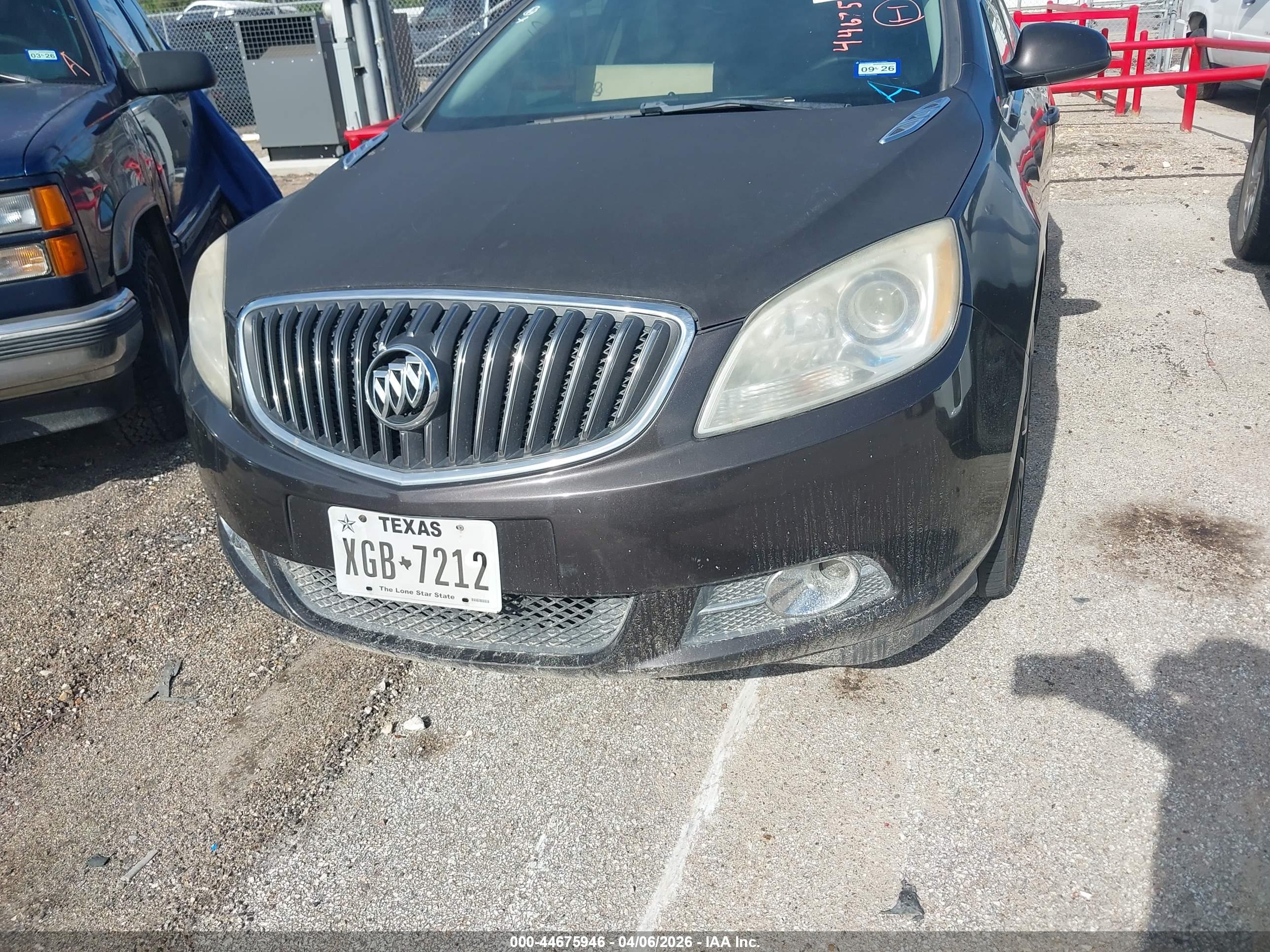 BUICK VERANO image 6