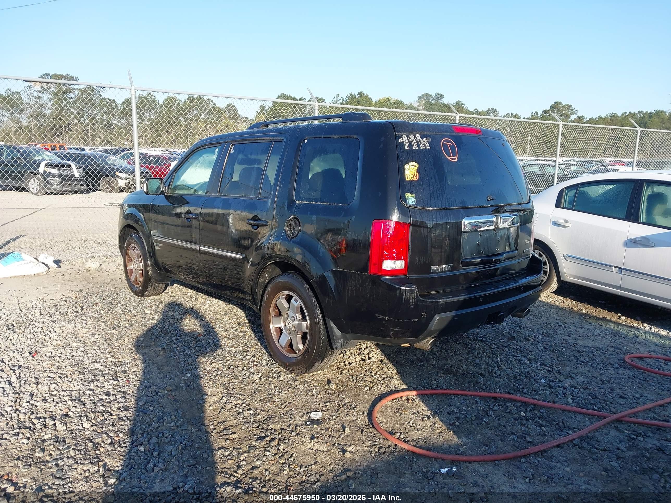 HONDA PILOT image 3
