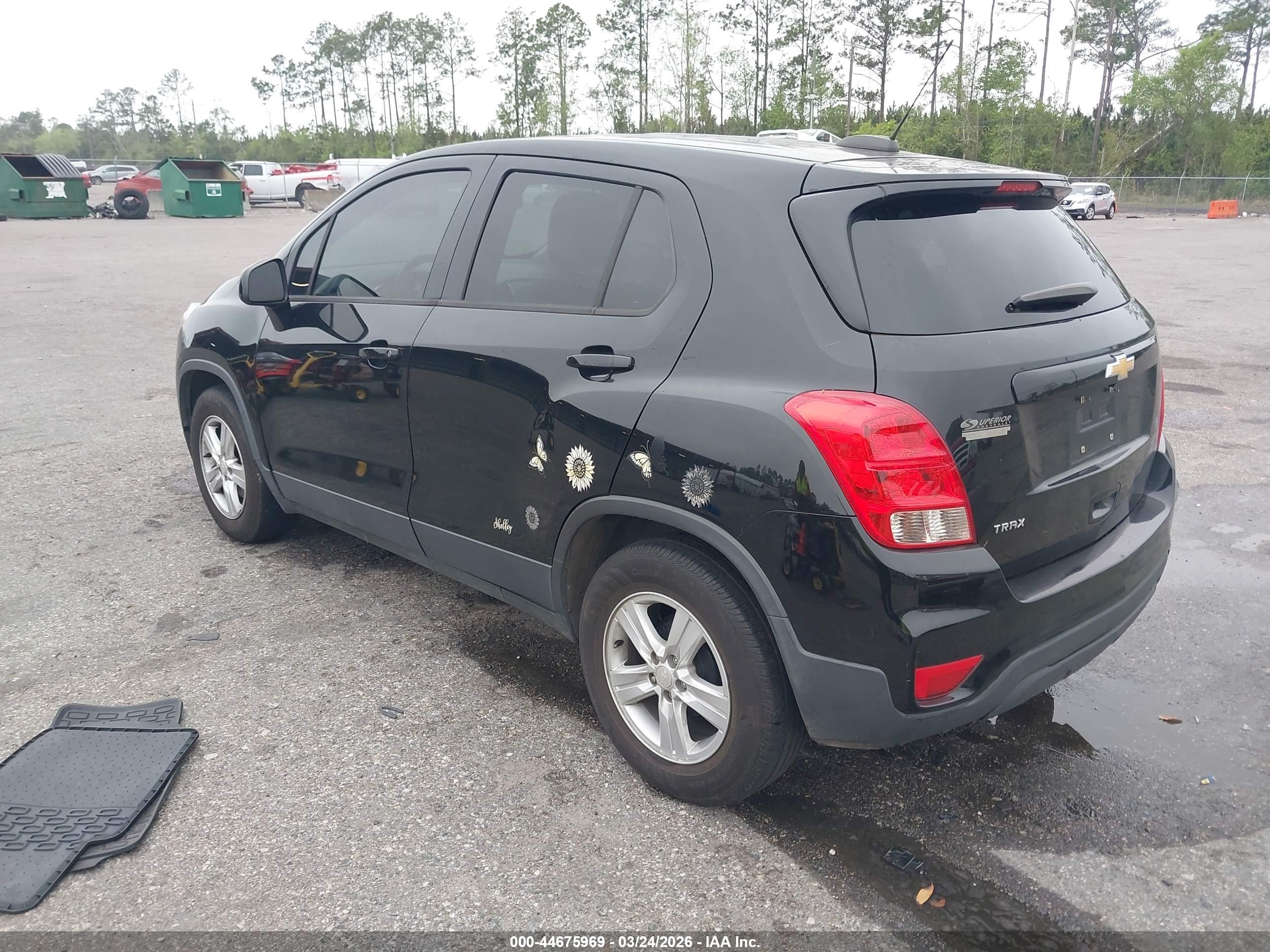CHEVROLET TRAX image 3