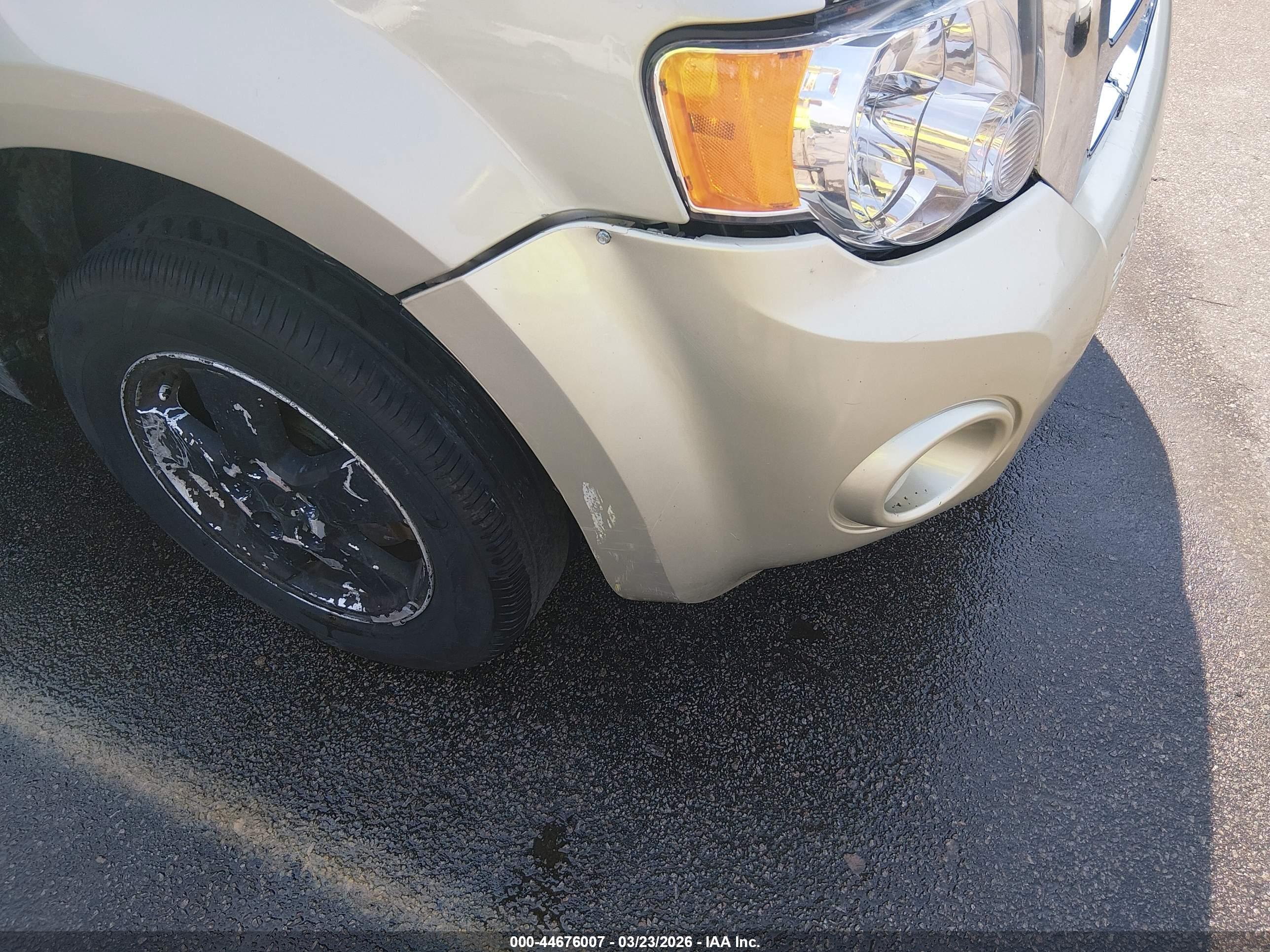 FORD ESCAPE image 6