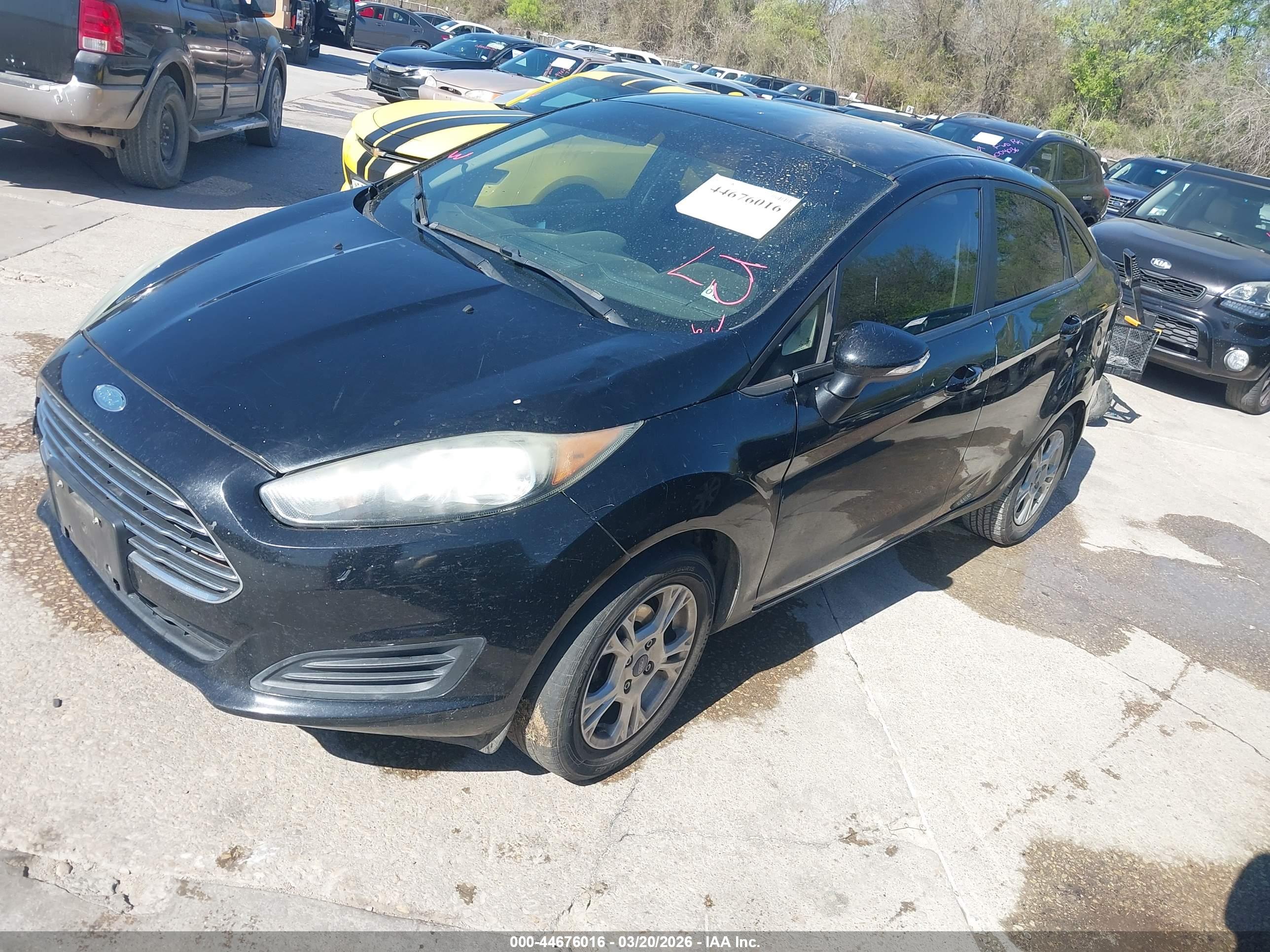 FORD FIESTA image 2
