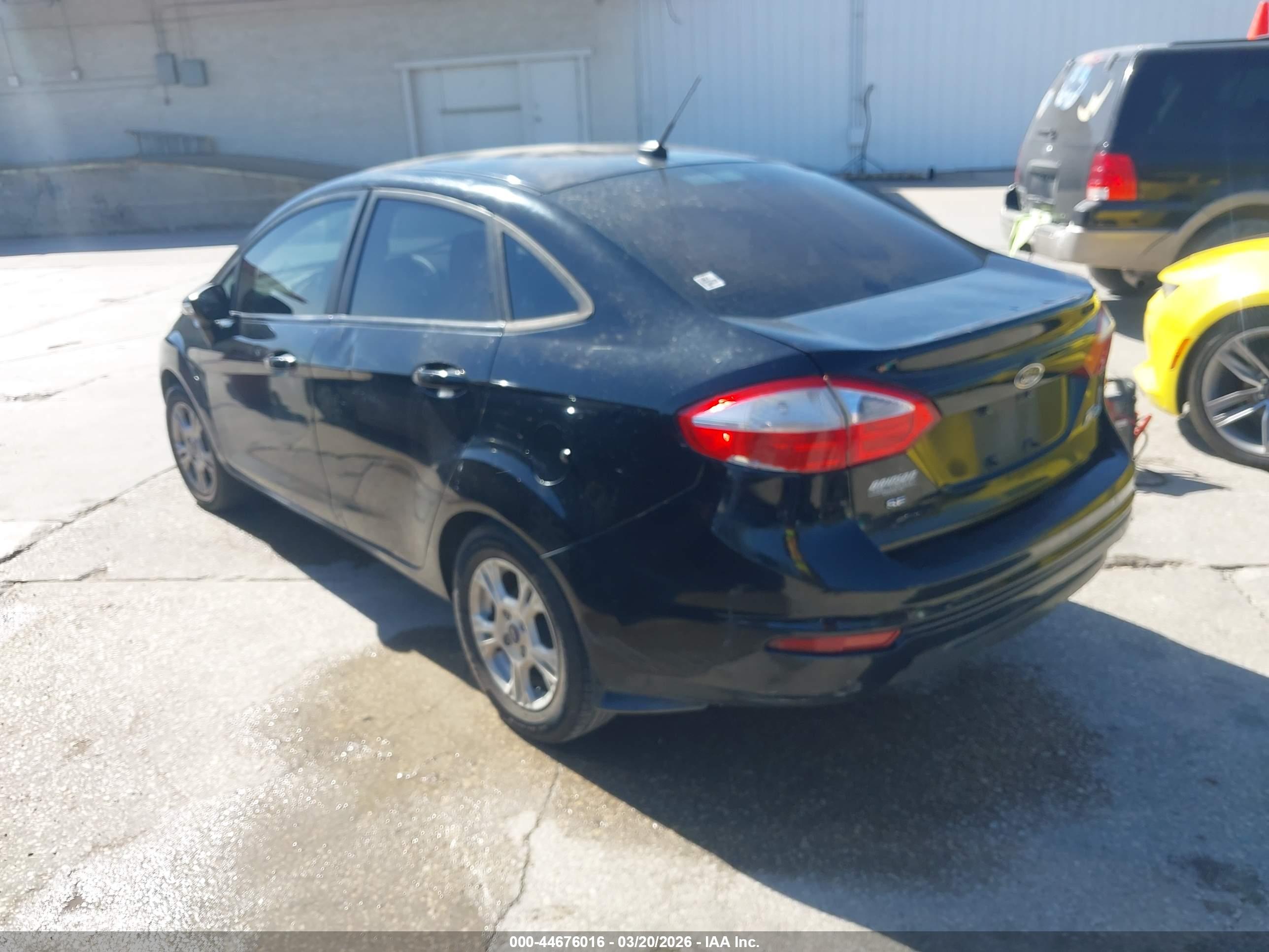 FORD FIESTA image 3