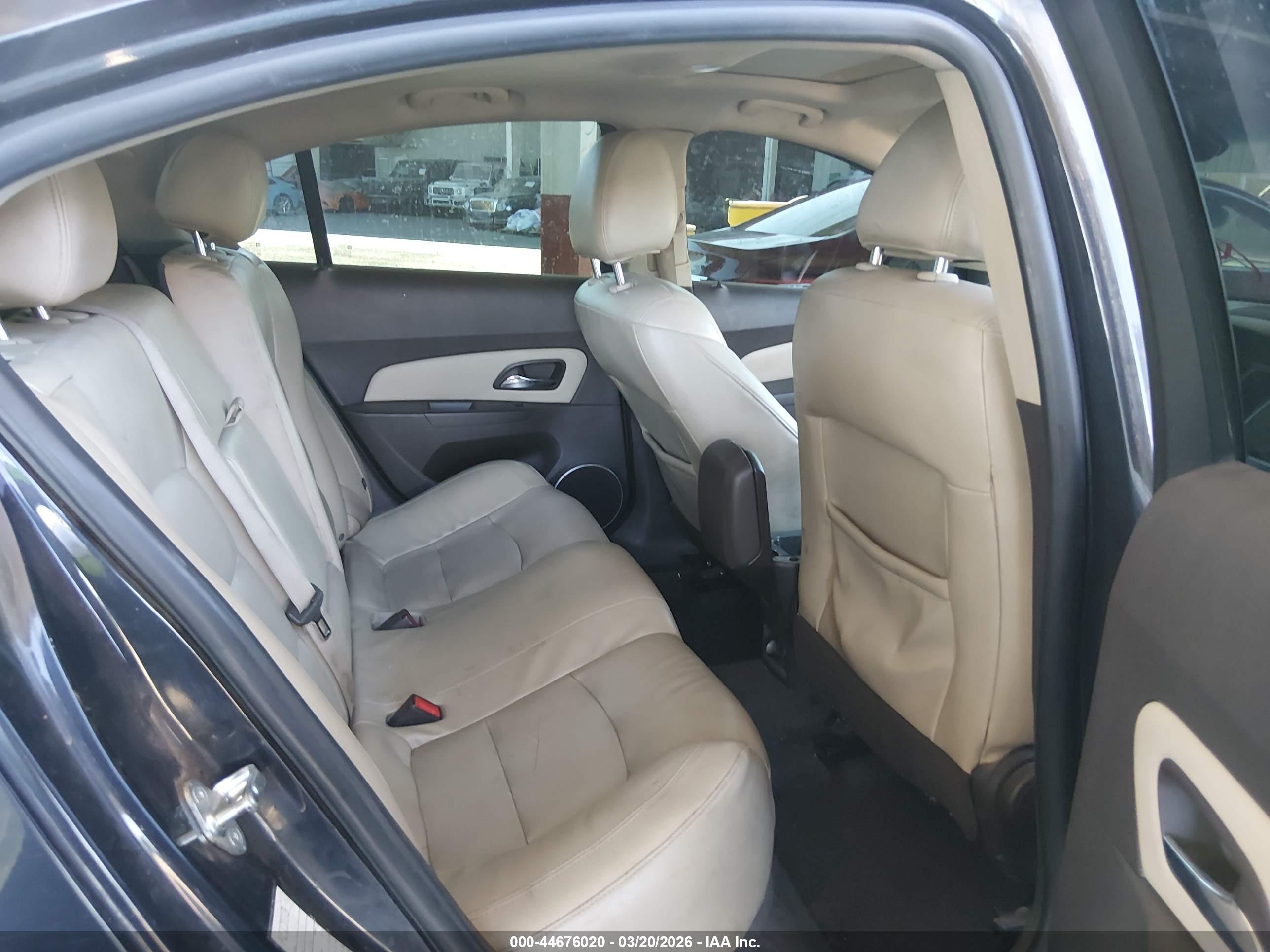 CHEVROLET CRUZE image 8