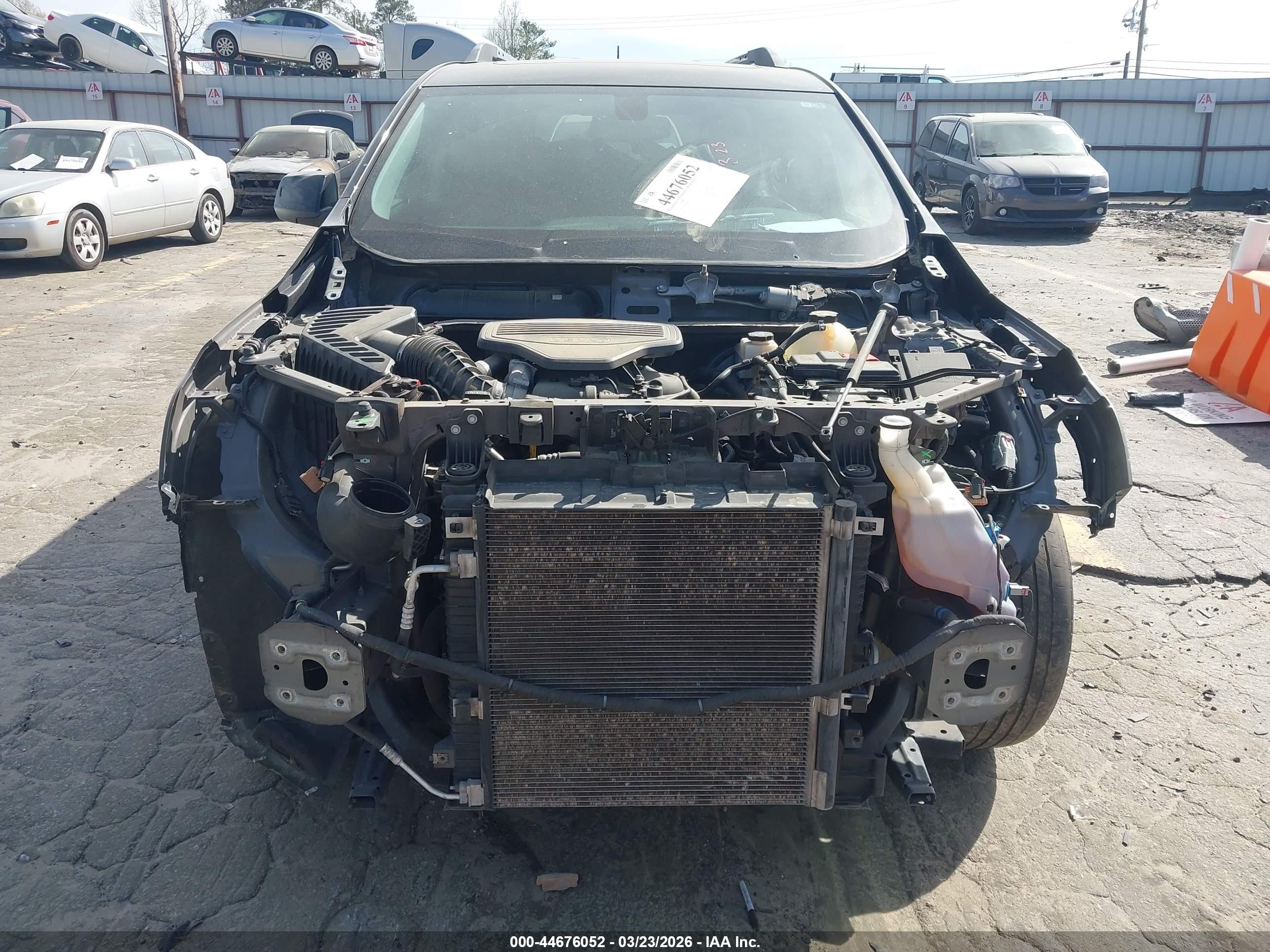 GMC ACADIA image 6