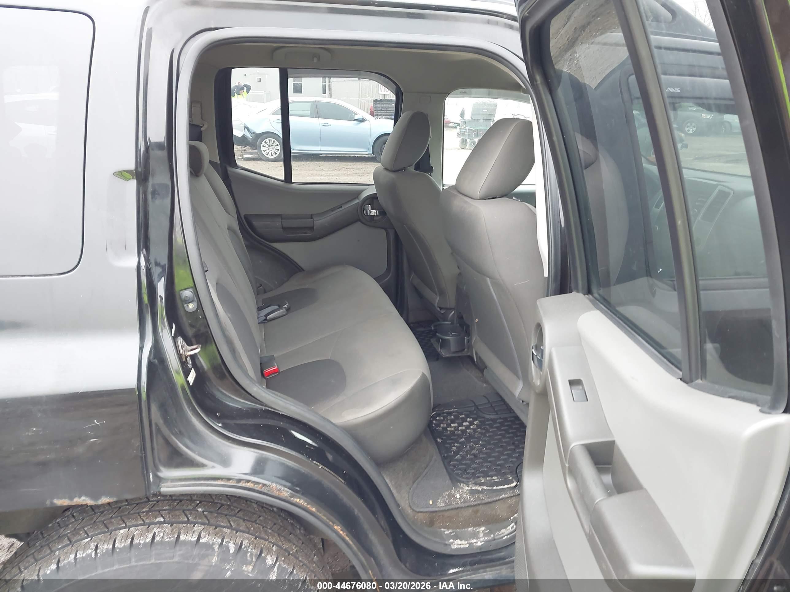NISSAN XTERRA image 8