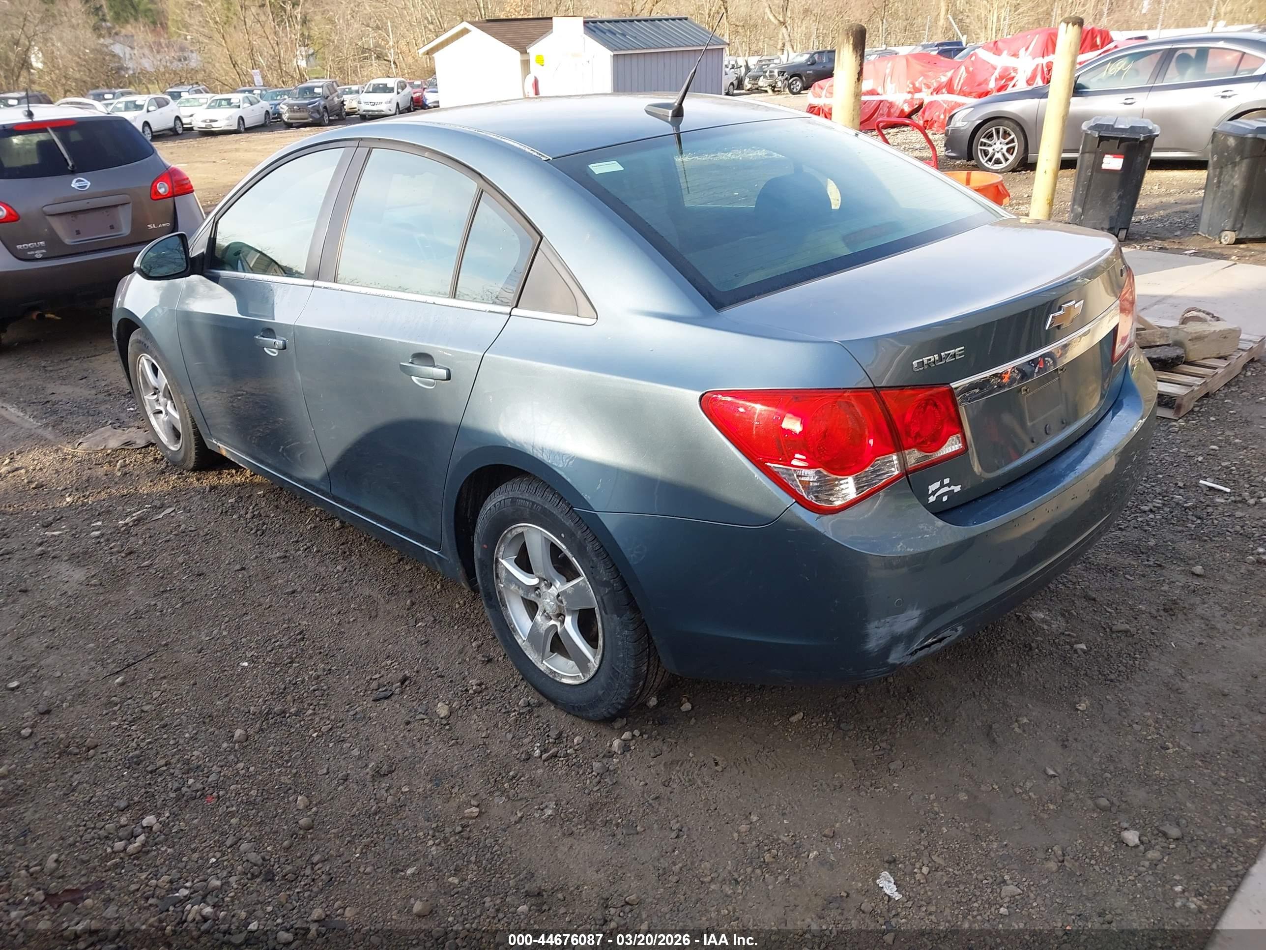 CHEVROLET CRUZE image 3