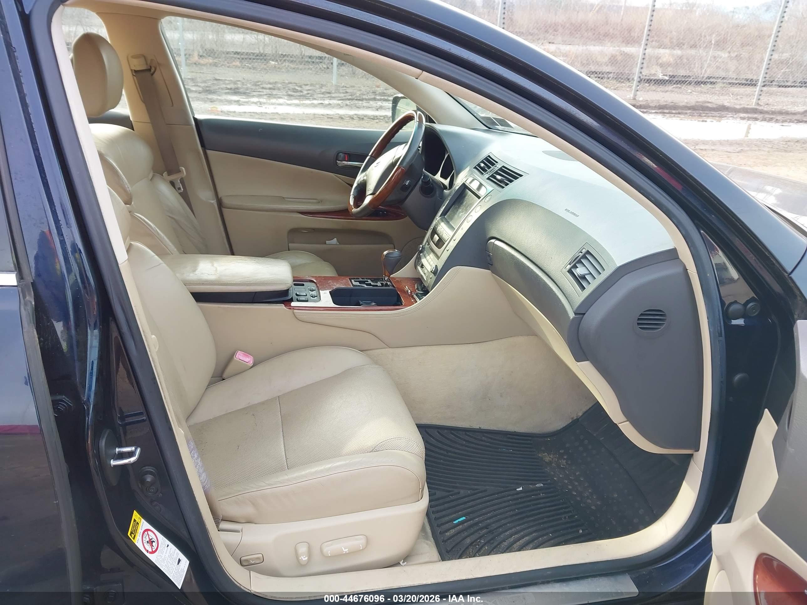 LEXUS GS image 5