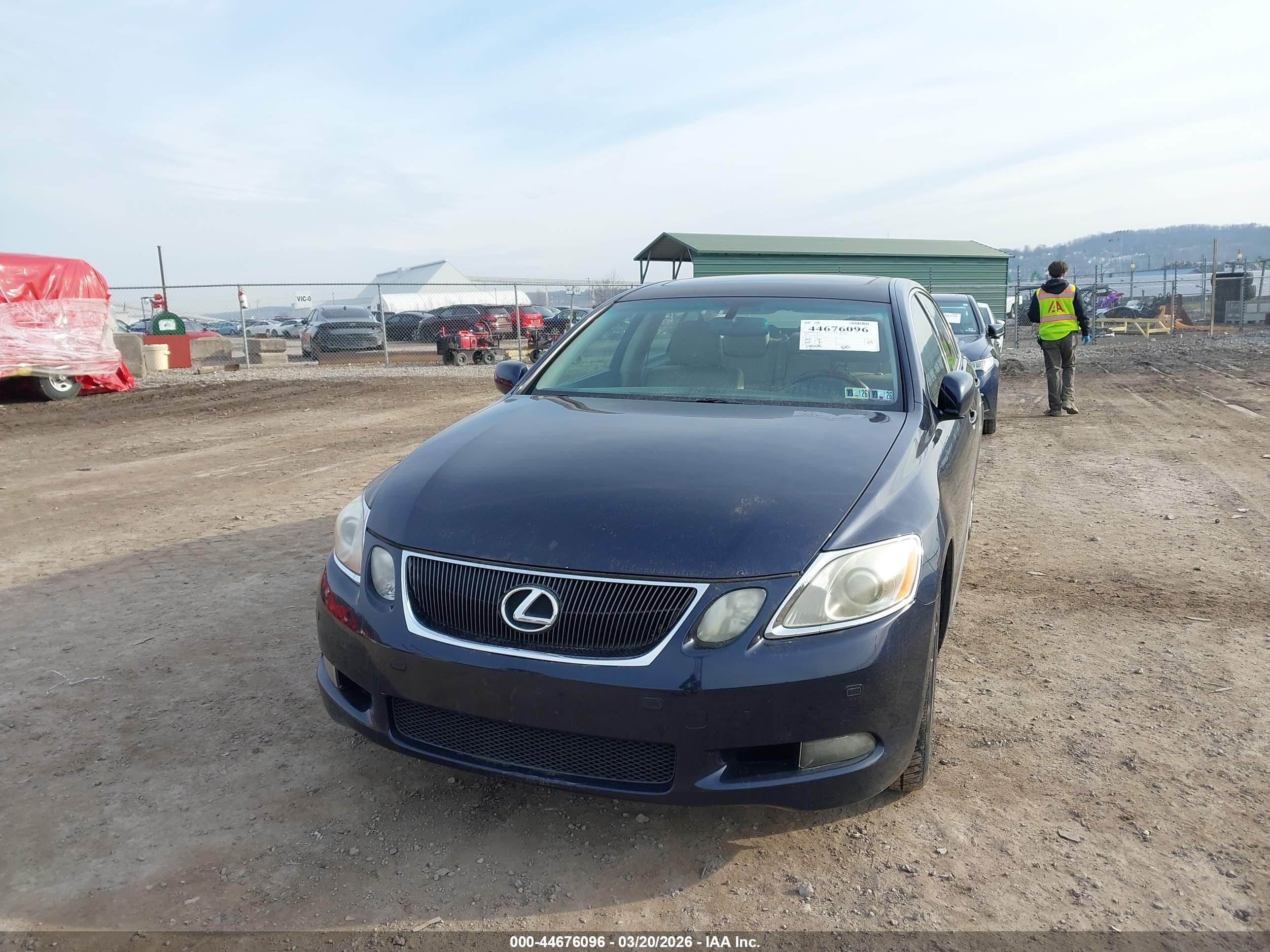 LEXUS GS image 6