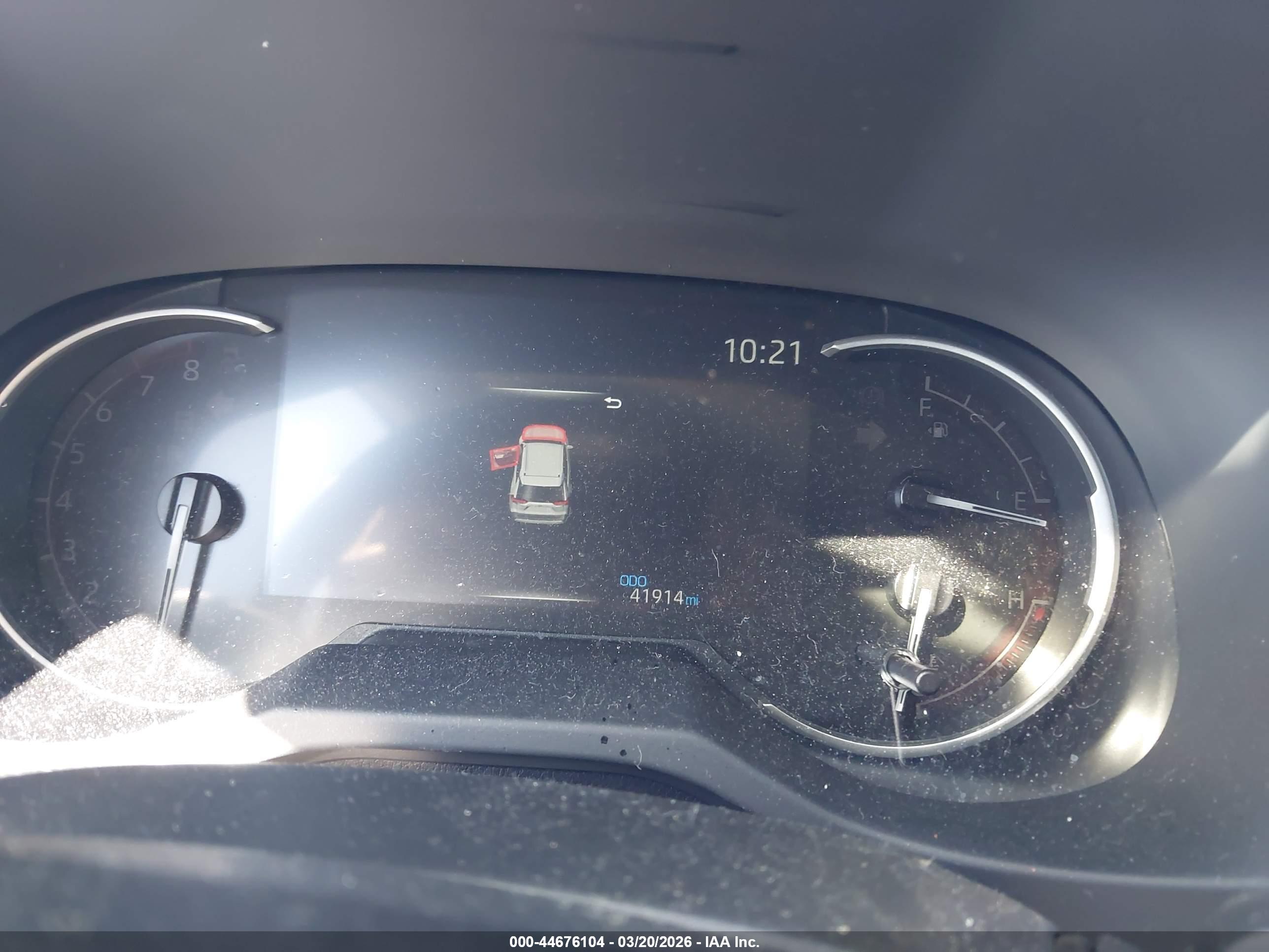 TOYOTA RAV4 image 7