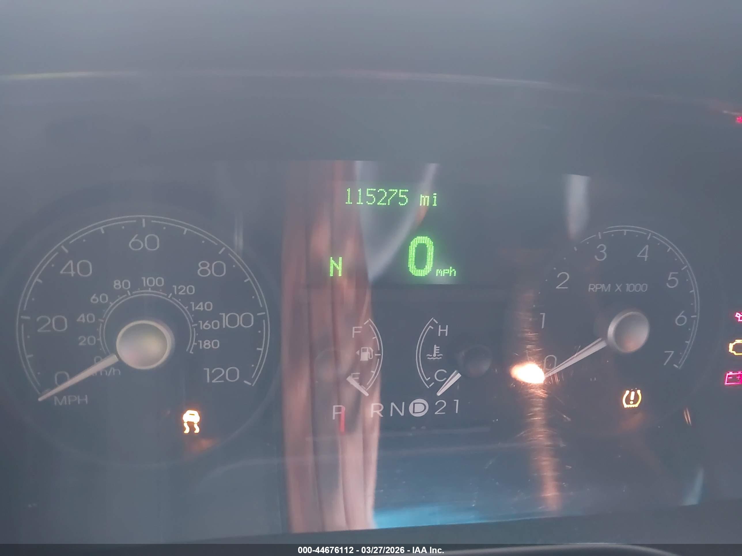 LINCOLN TOWN image 7