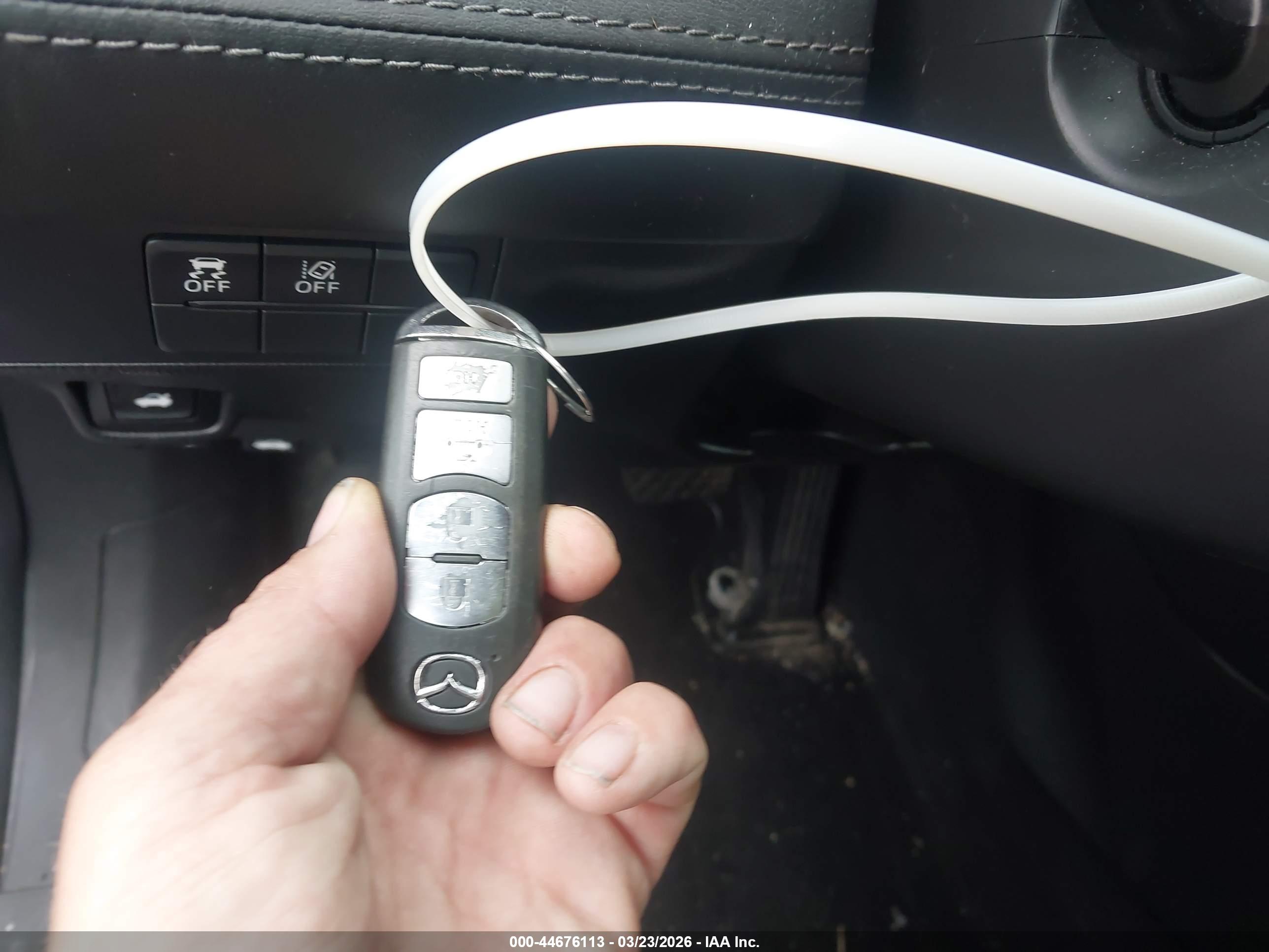 MAZDA MAZDA6 image 11
