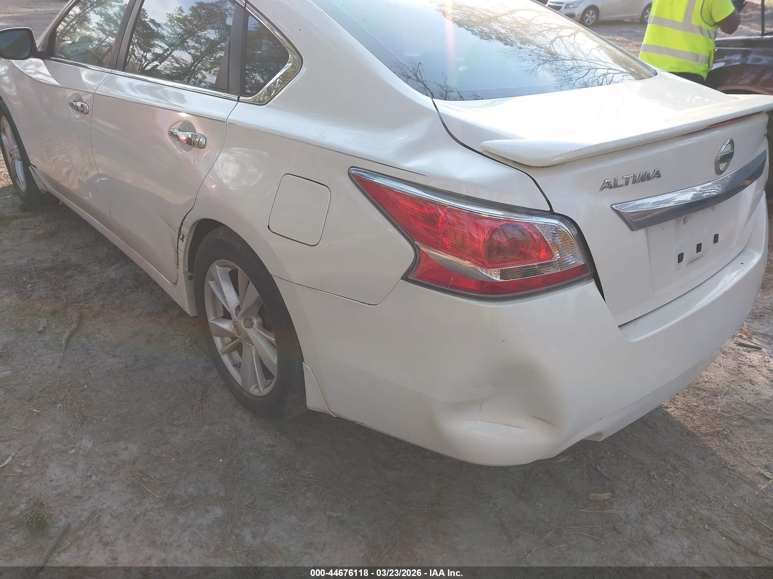 NISSAN ALTIMA image 6