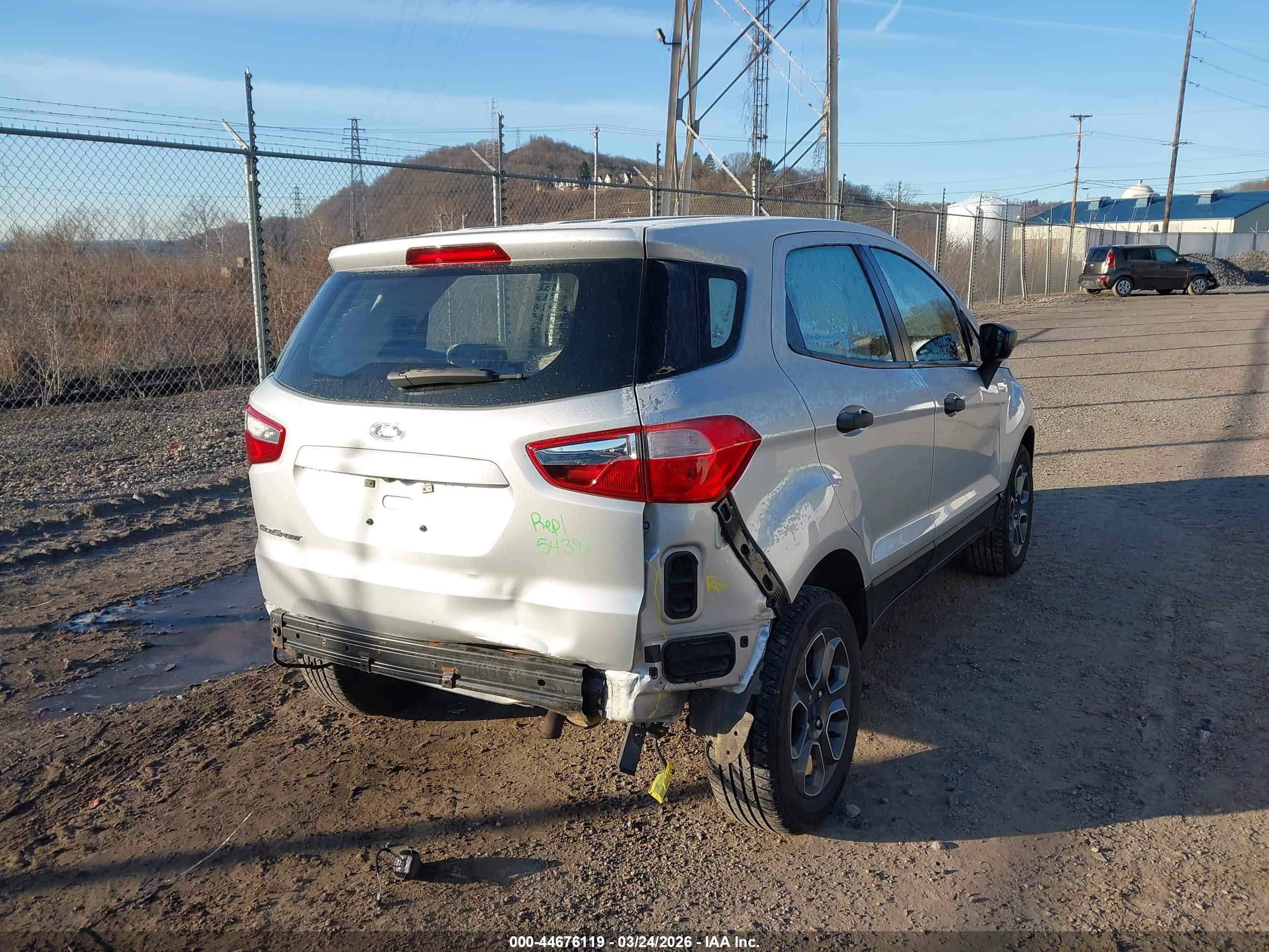 FORD ECOSPORT image 4
