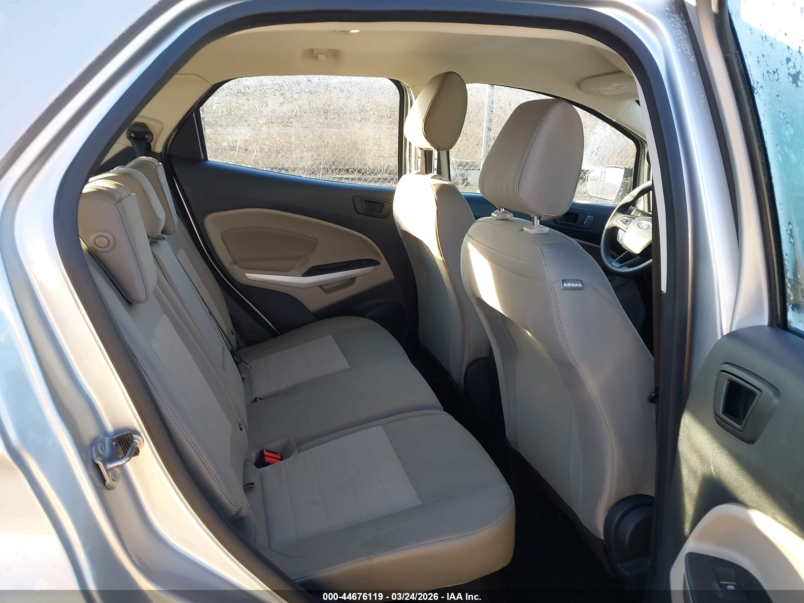 FORD ECOSPORT image 8