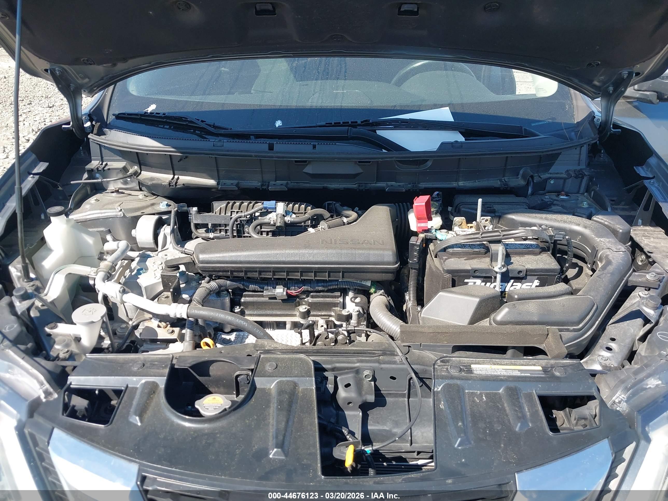 NISSAN ROGUE image 10