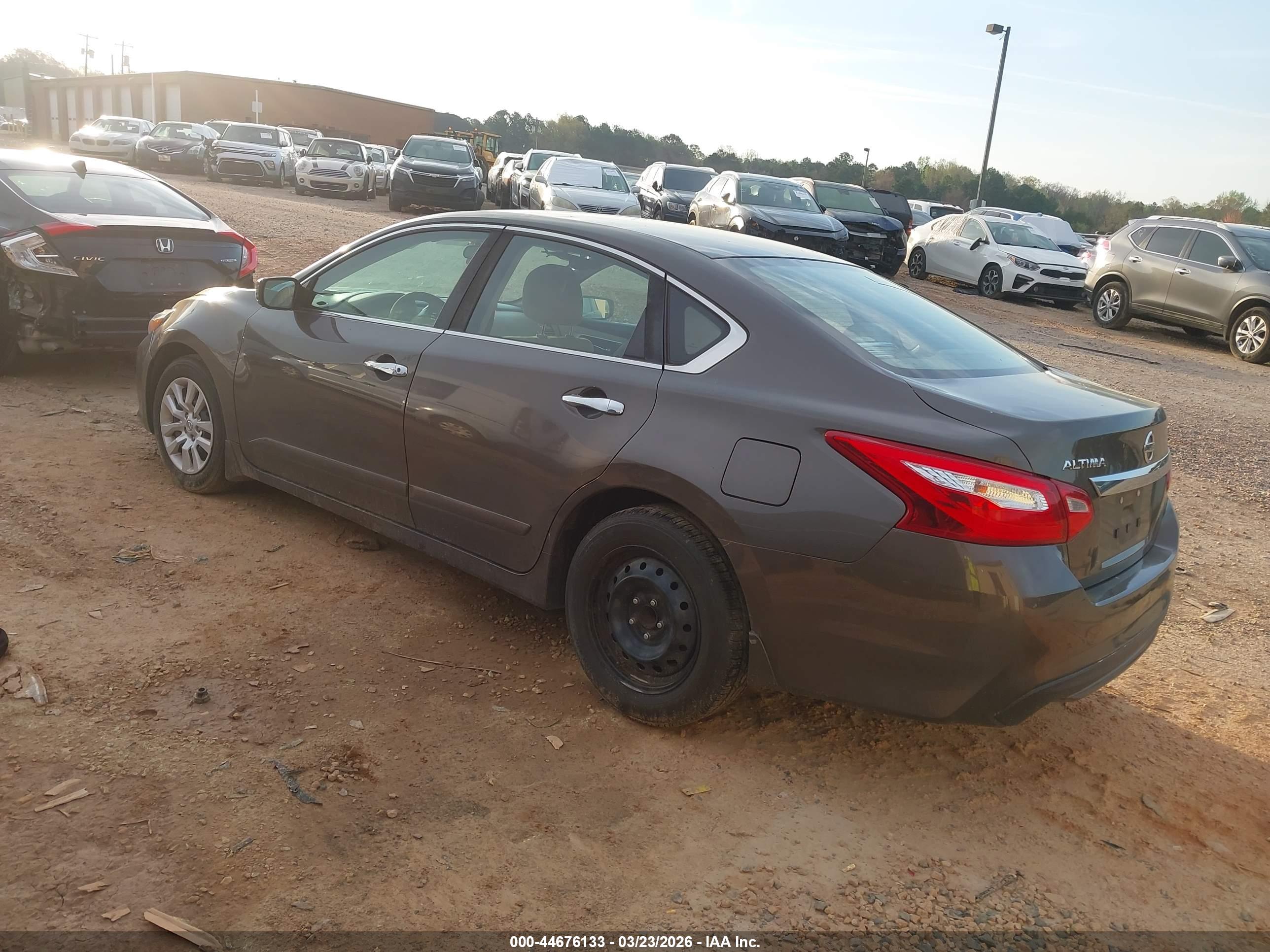 NISSAN ALTIMA image 3