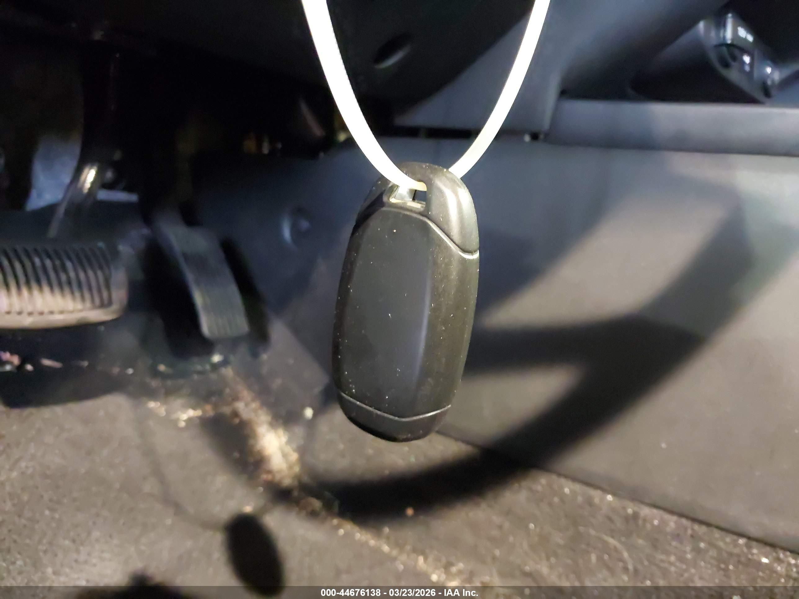 HYUNDAI ELANTRA image 11