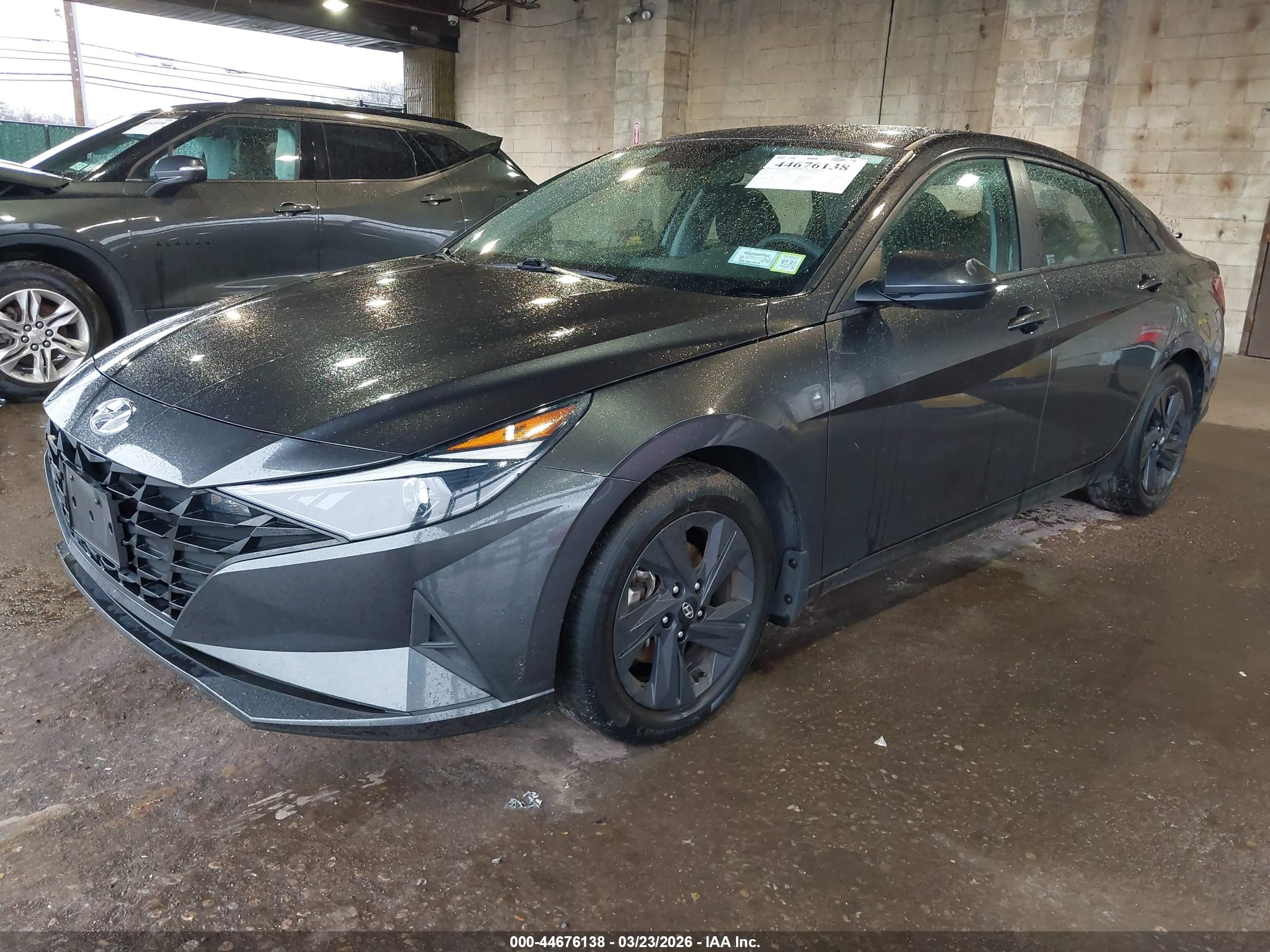 HYUNDAI ELANTRA image 2