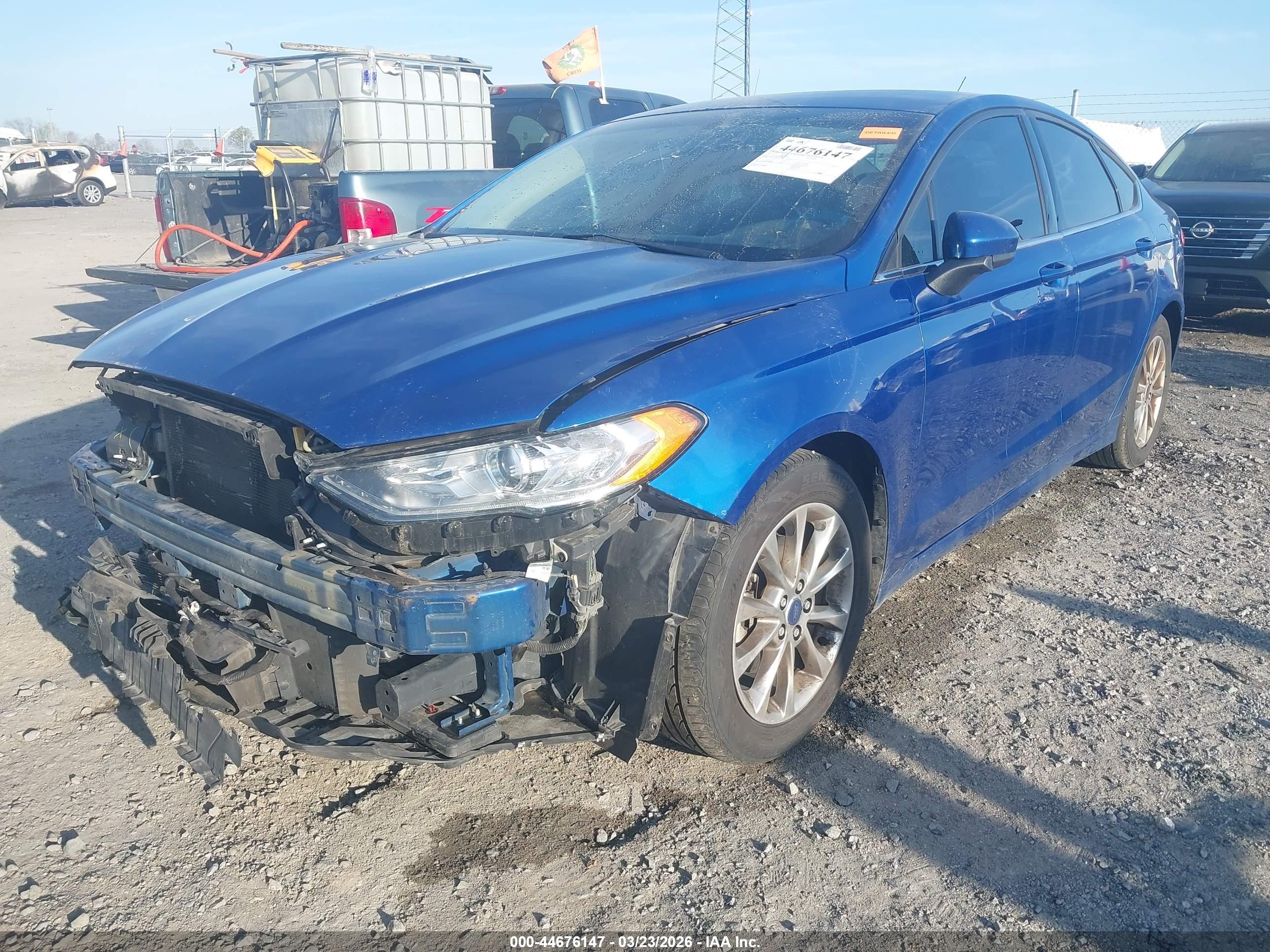 FORD FUSION image 2