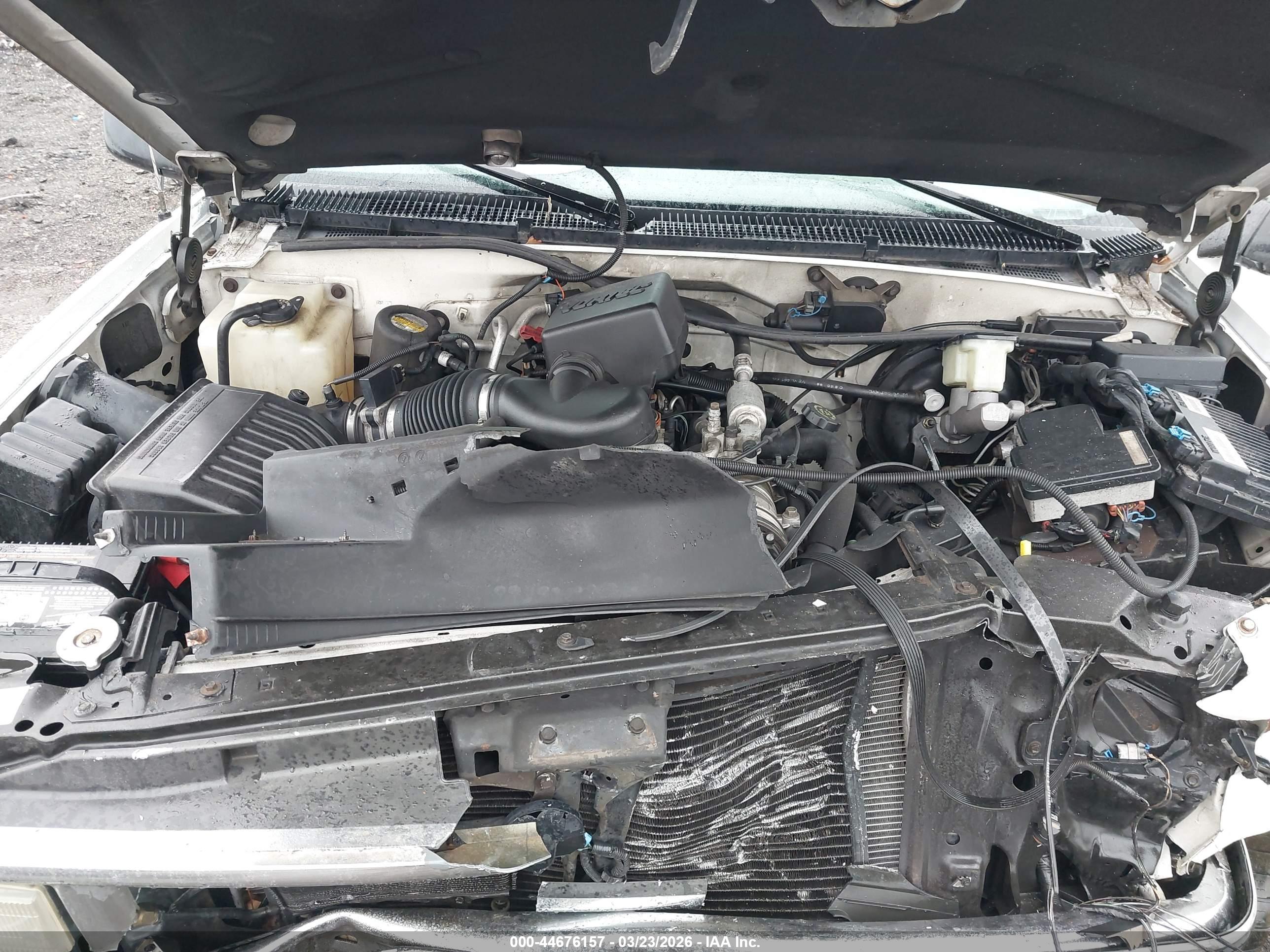 CHEVROLET SUBURBAN image 10