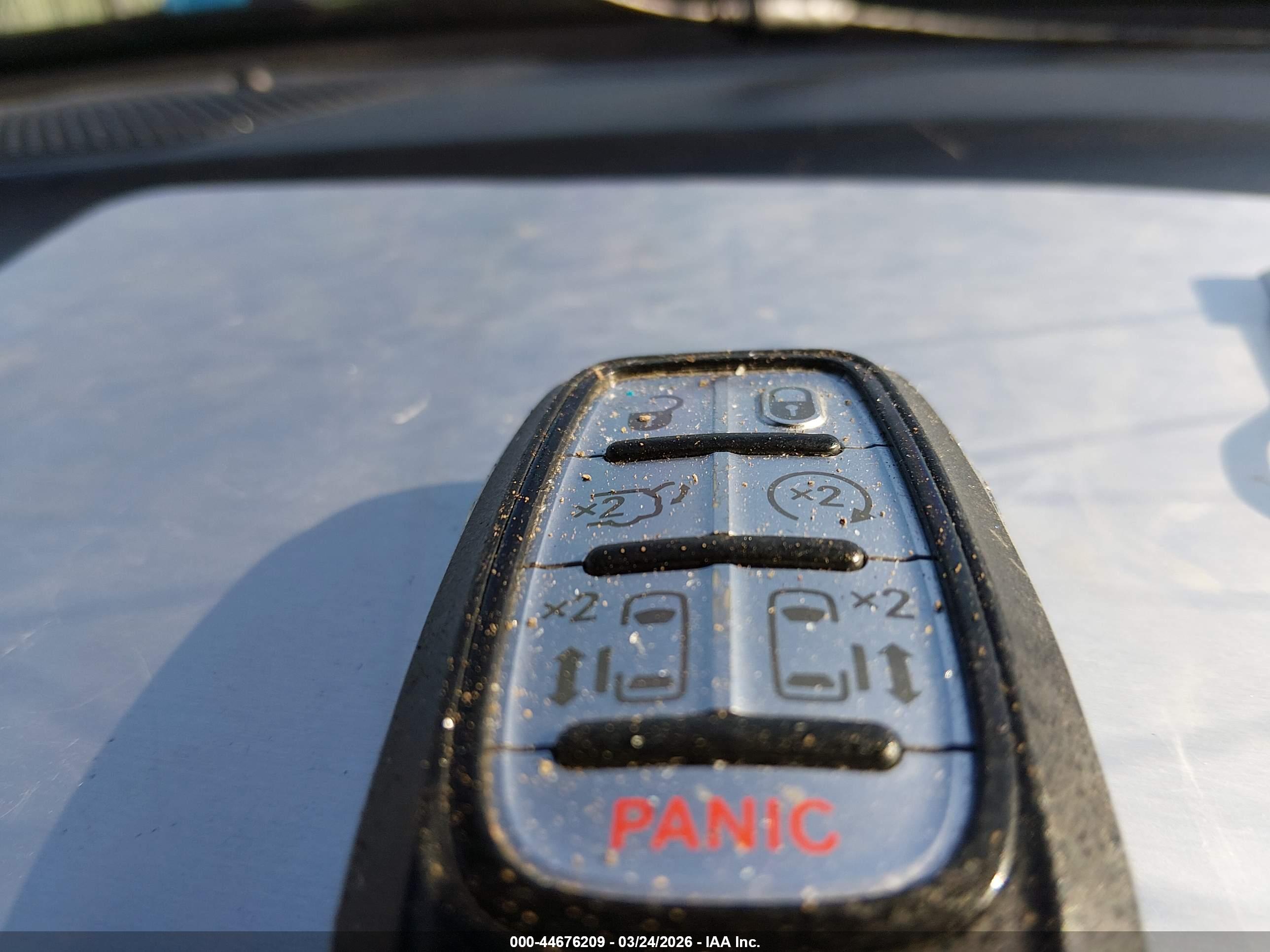 CHRYSLER PACIFICA image 11