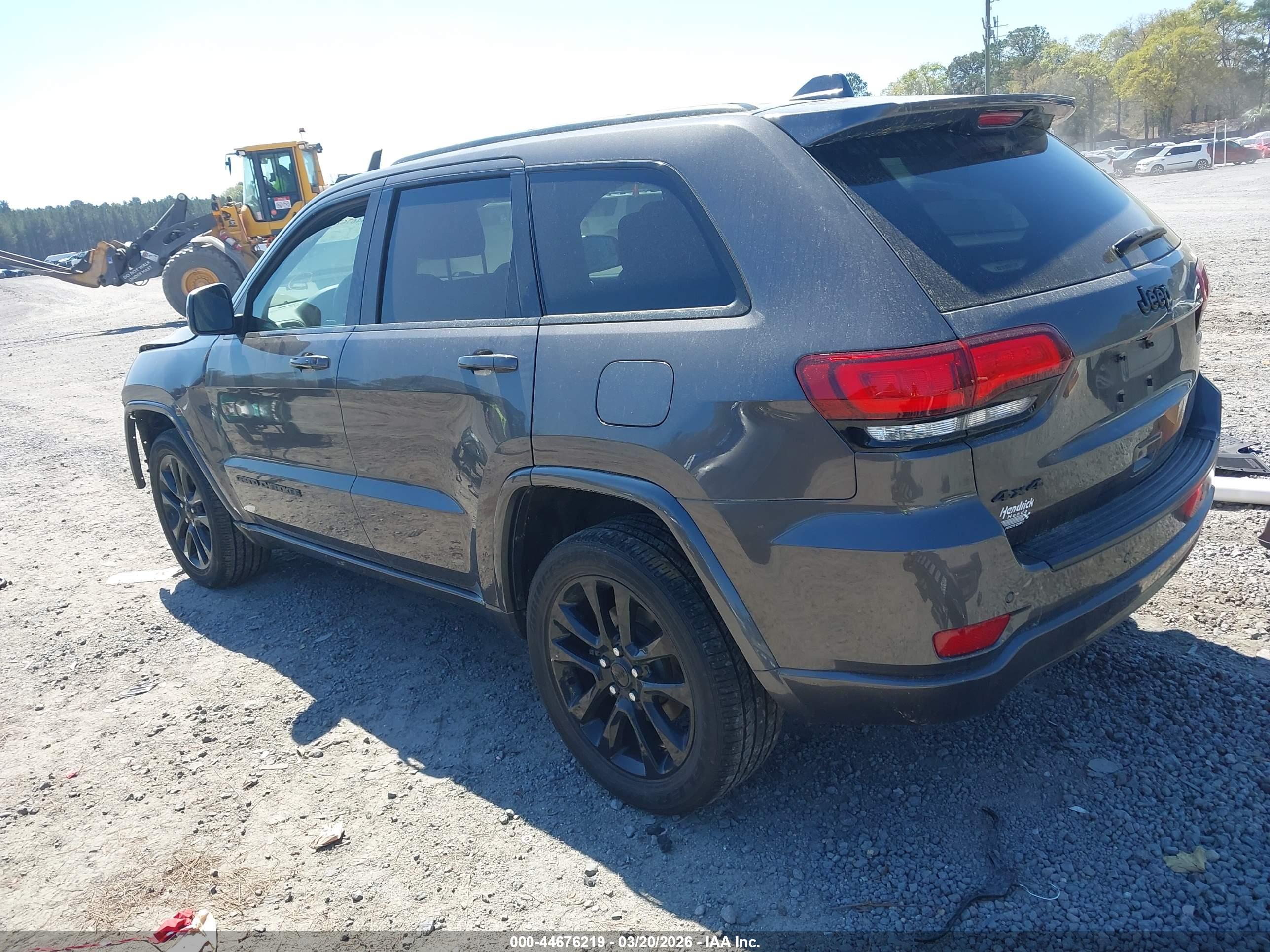 JEEP GRAND image 3