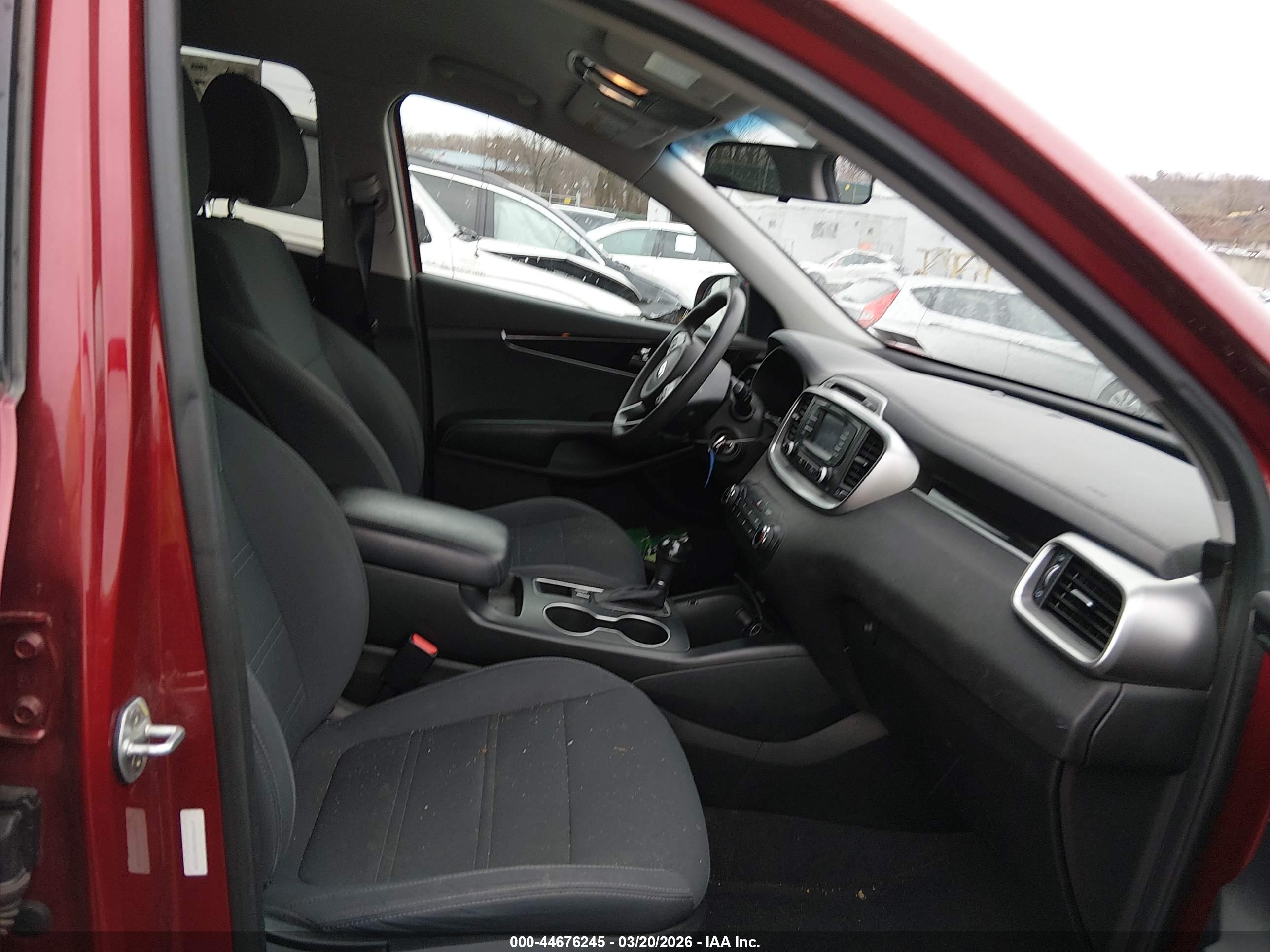 KIA SORENTO image 5