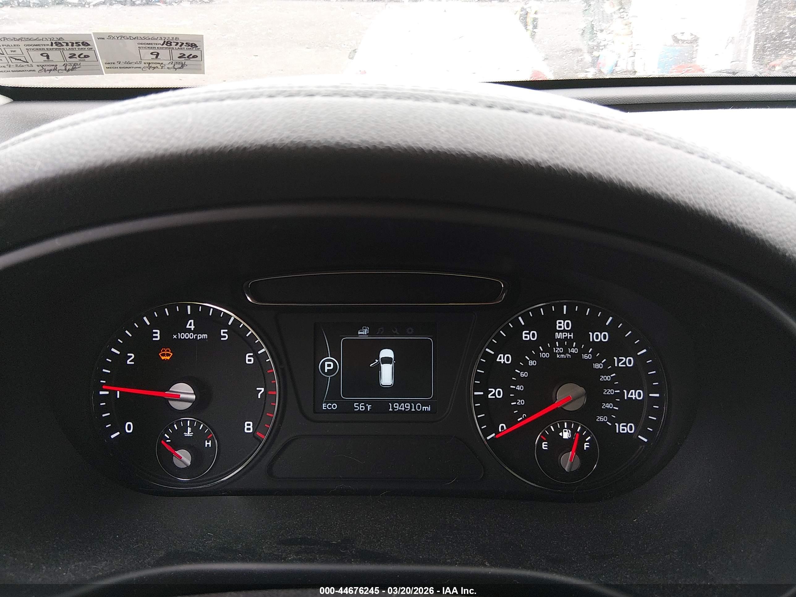 KIA SORENTO image 7