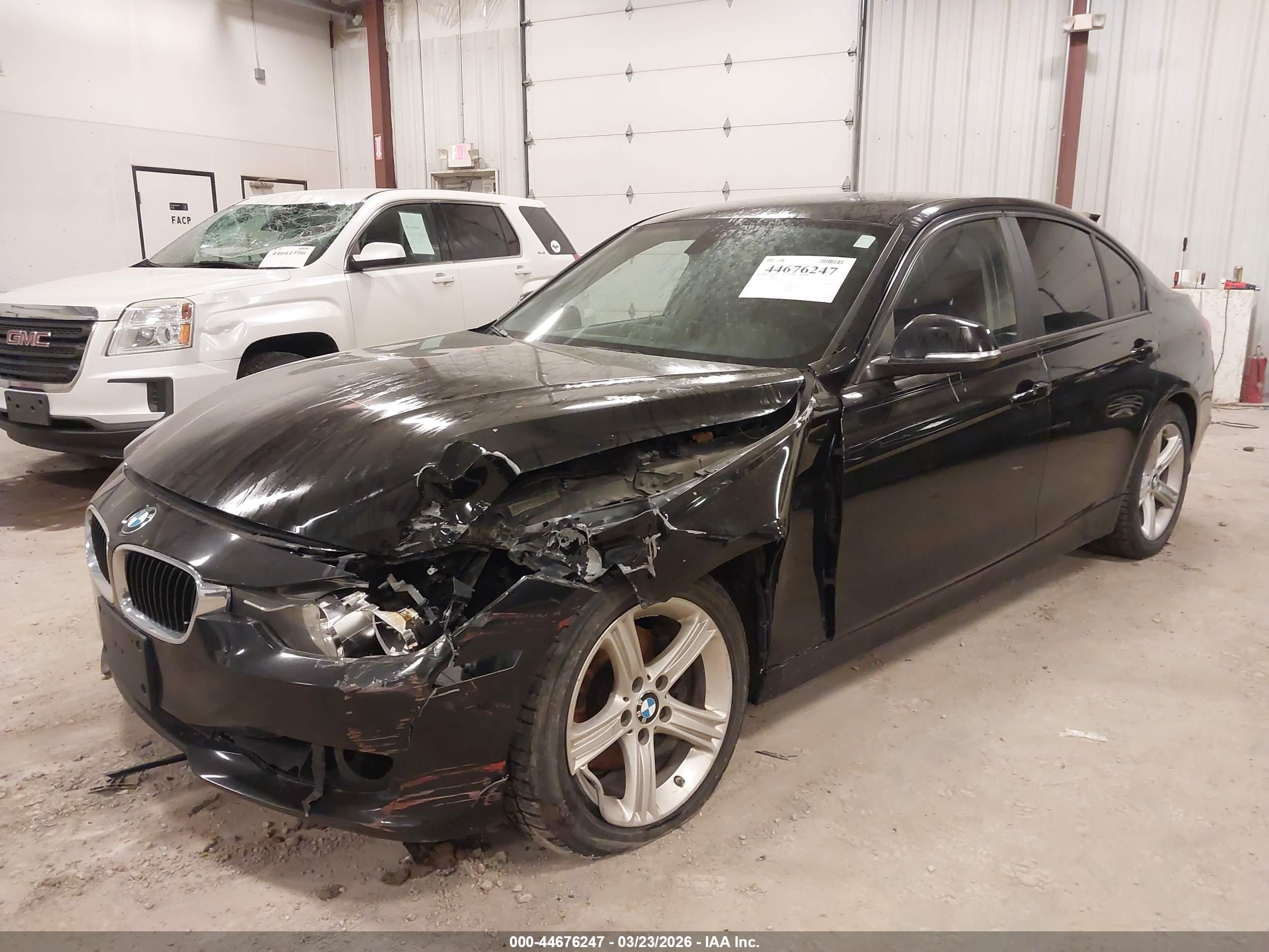 BMW 328I image 2