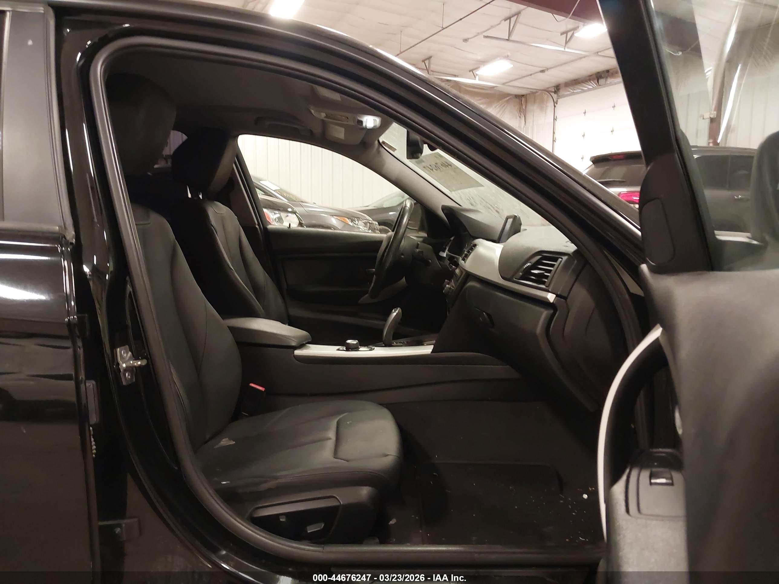 BMW 328I image 5
