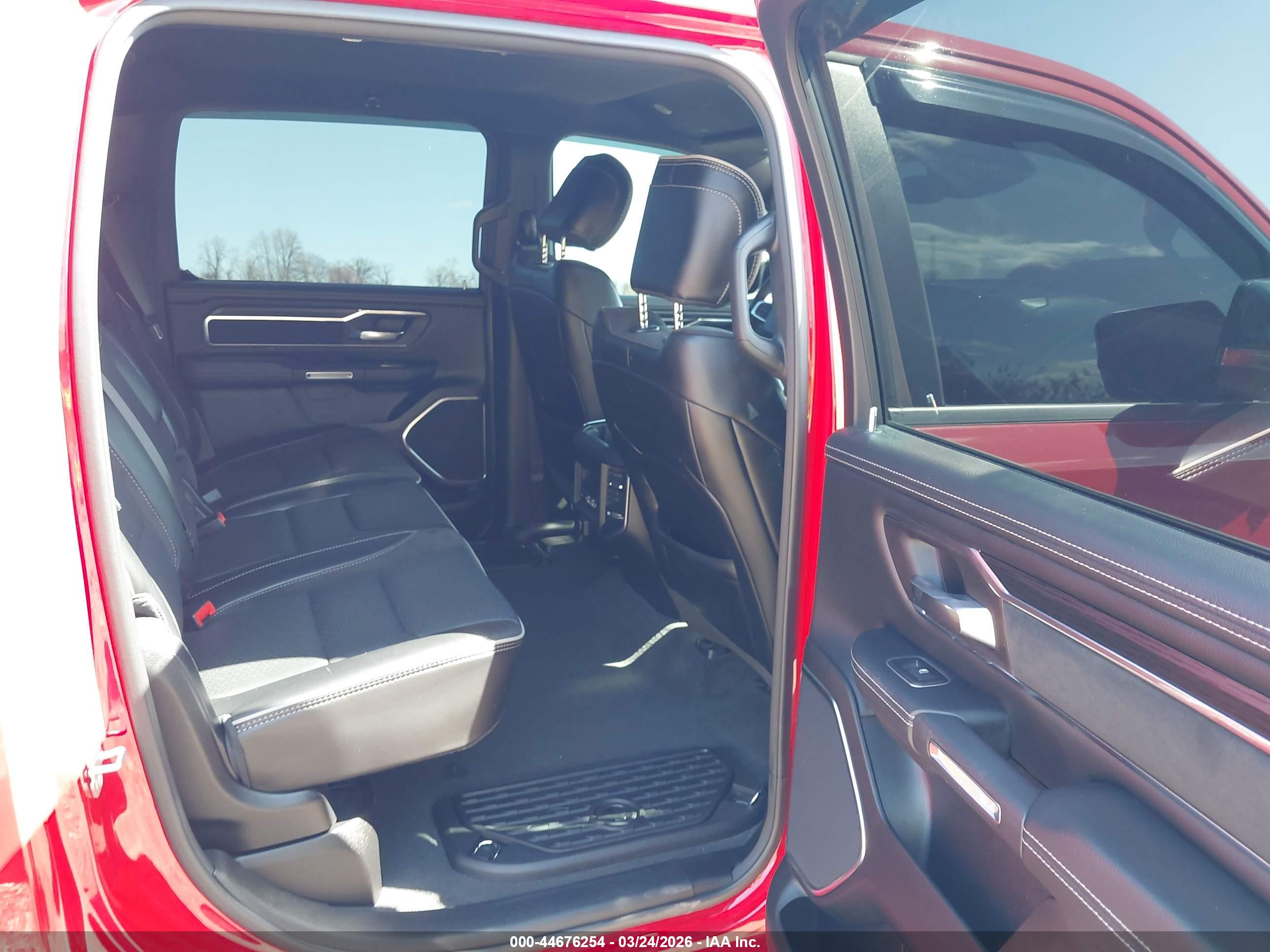 RAM 1500 image 8