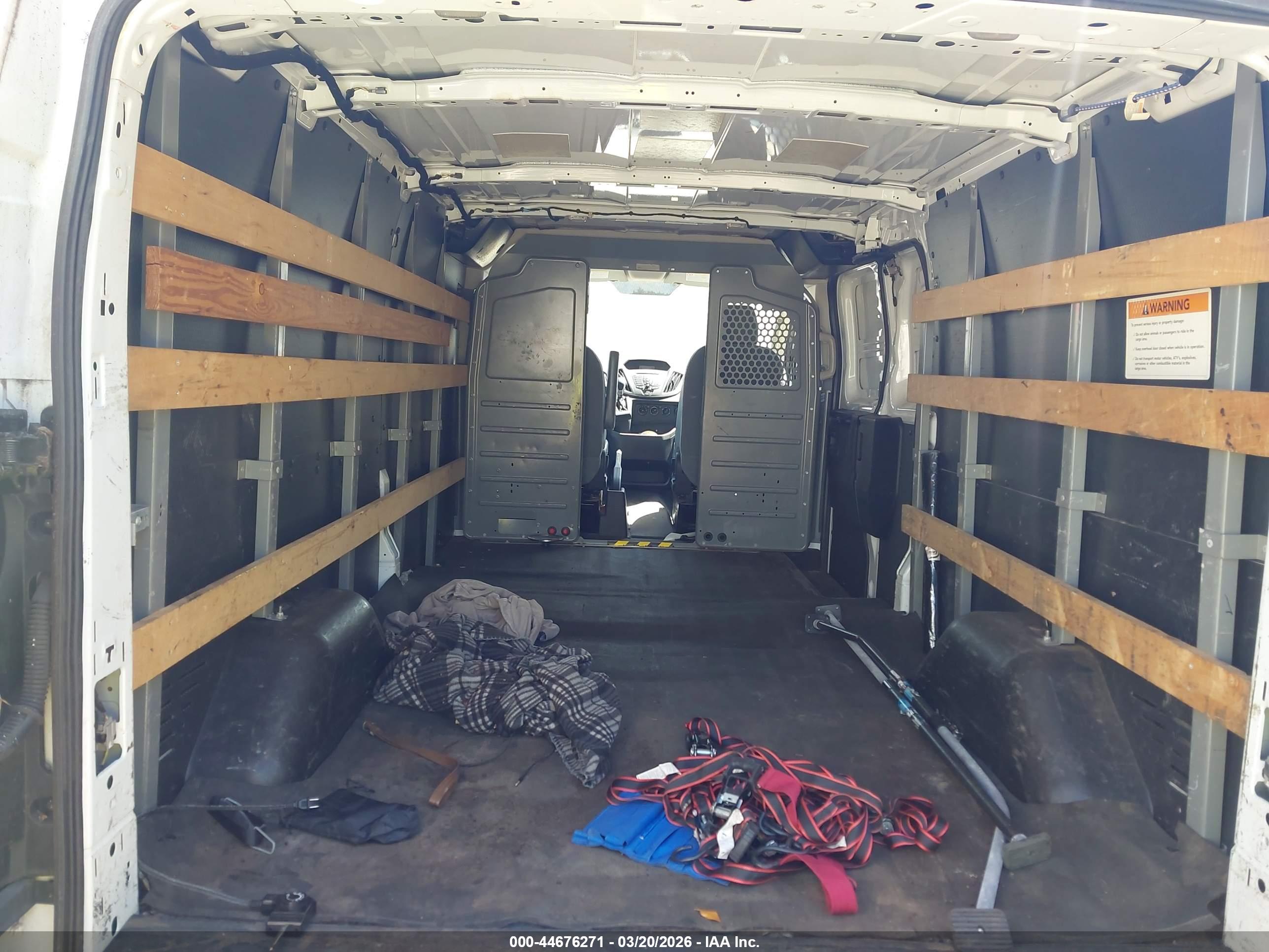 FORD TRANSIT-250 image 8