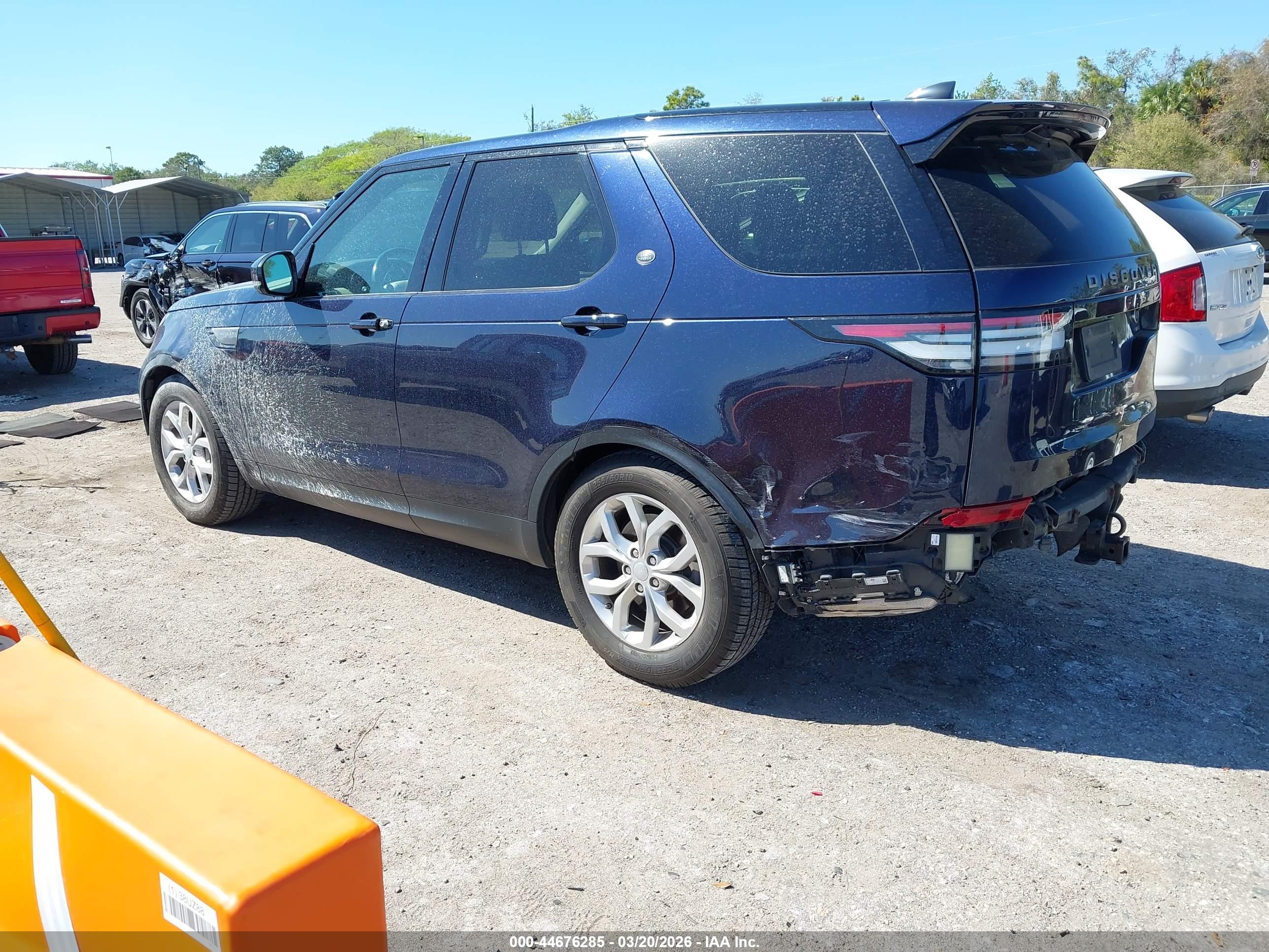 LAND ROVER image 3