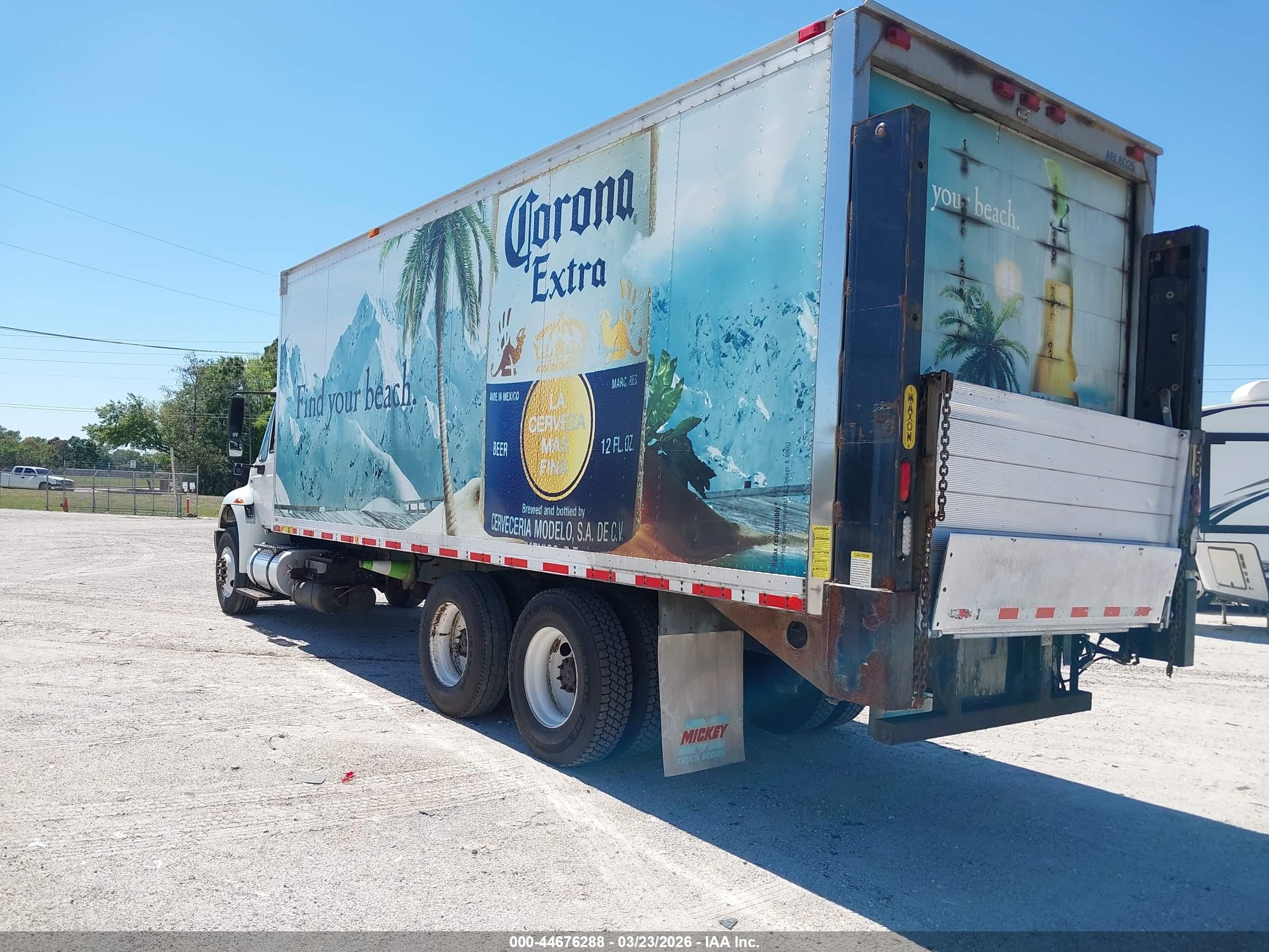 INTERNATIONAL 4000 image 3