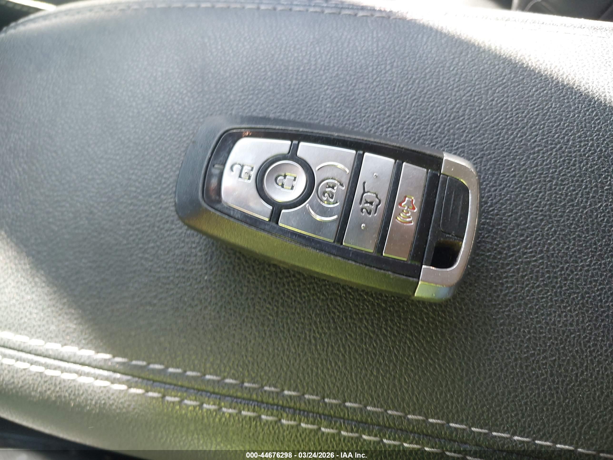 FORD ESCAPE image 11