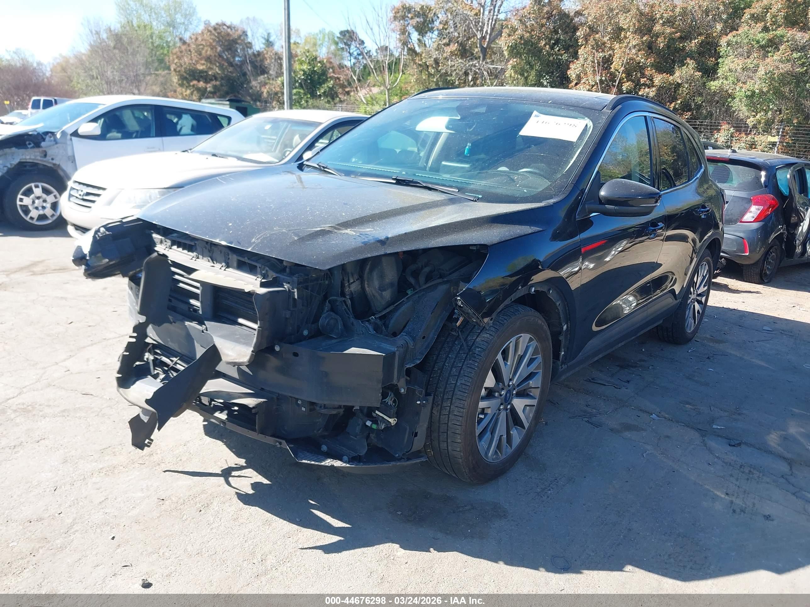 FORD ESCAPE image 2