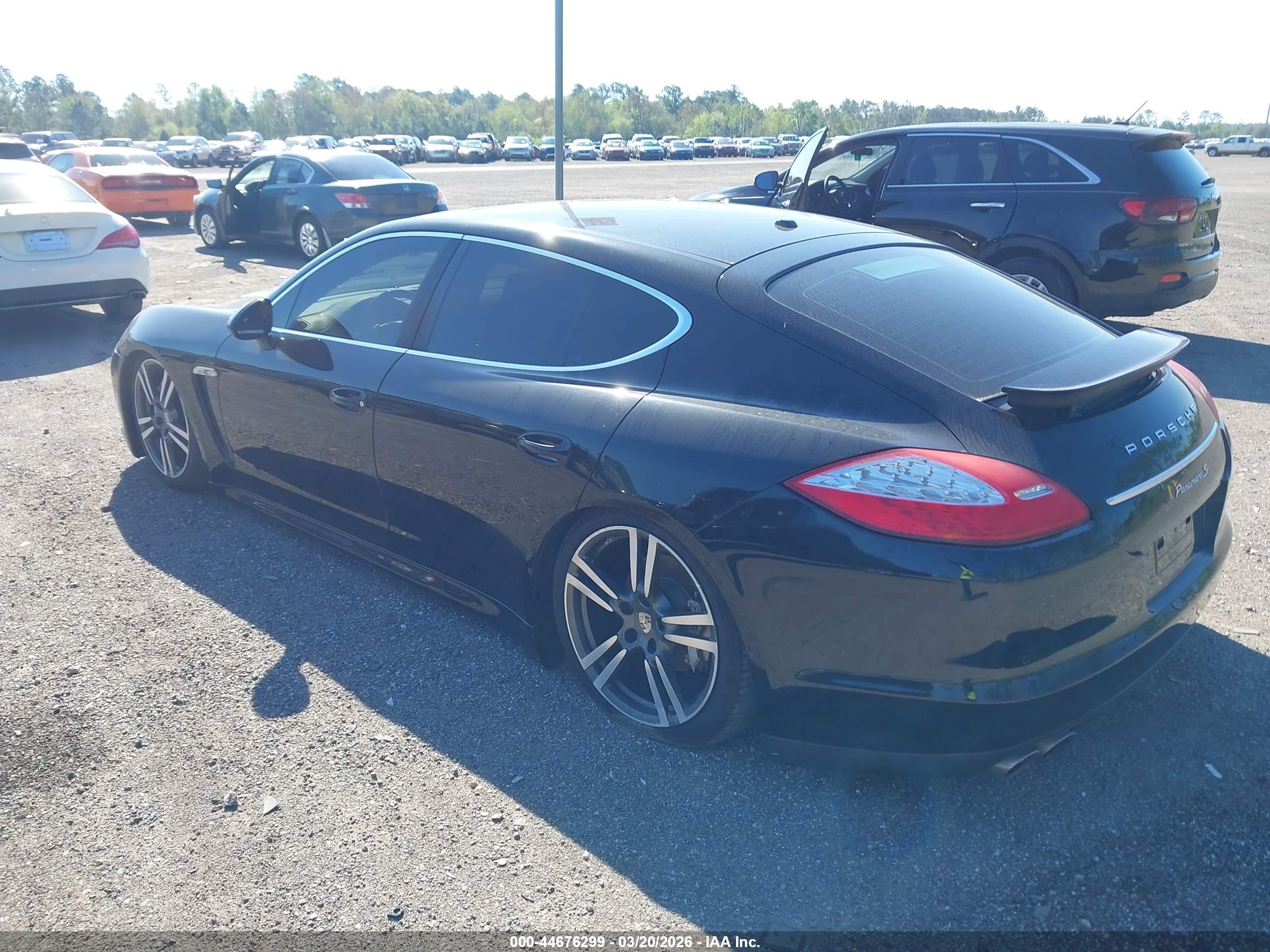PORSCHE PANAMERA image 3
