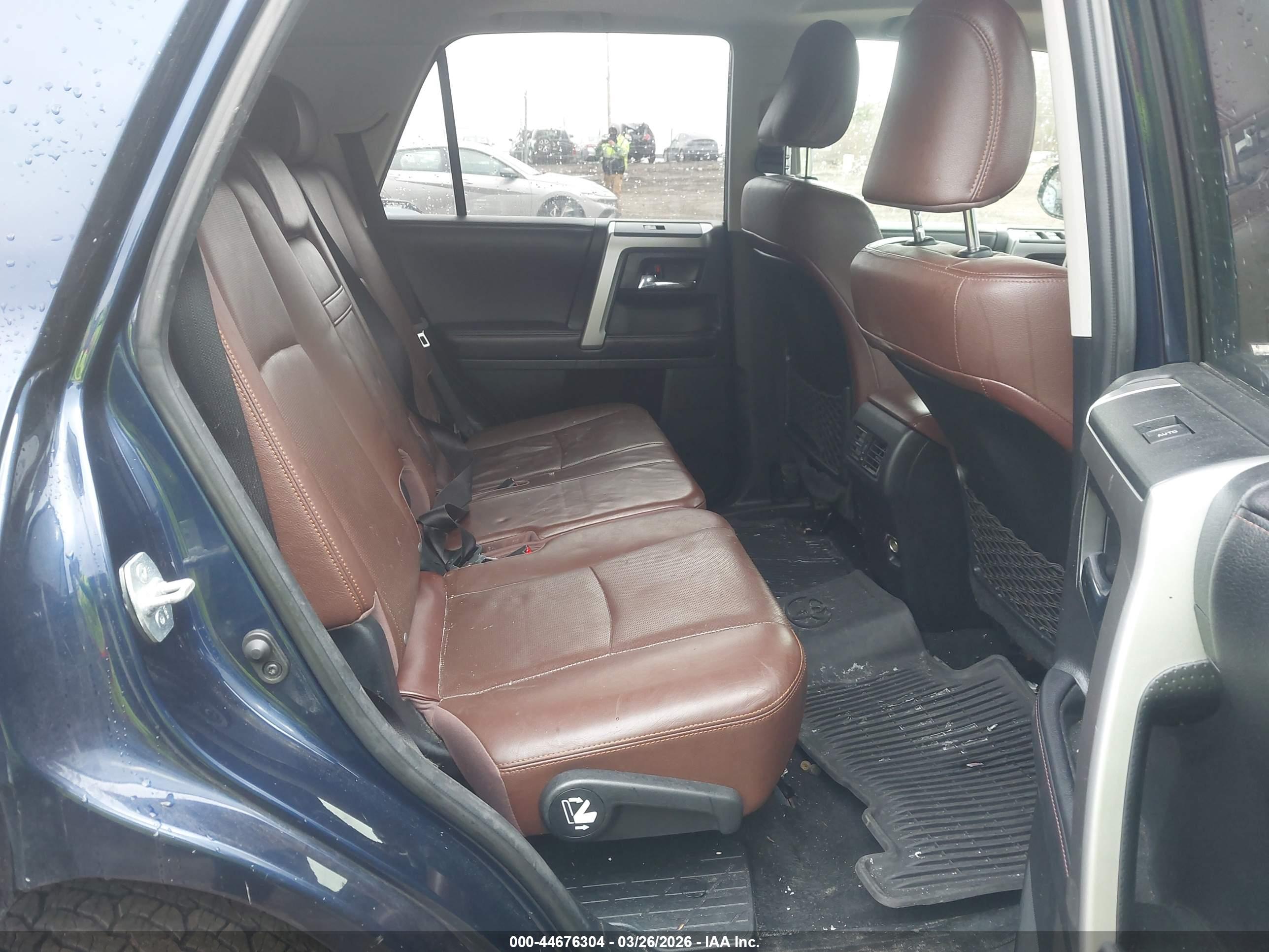 TOYOTA 4RUNNER image 8
