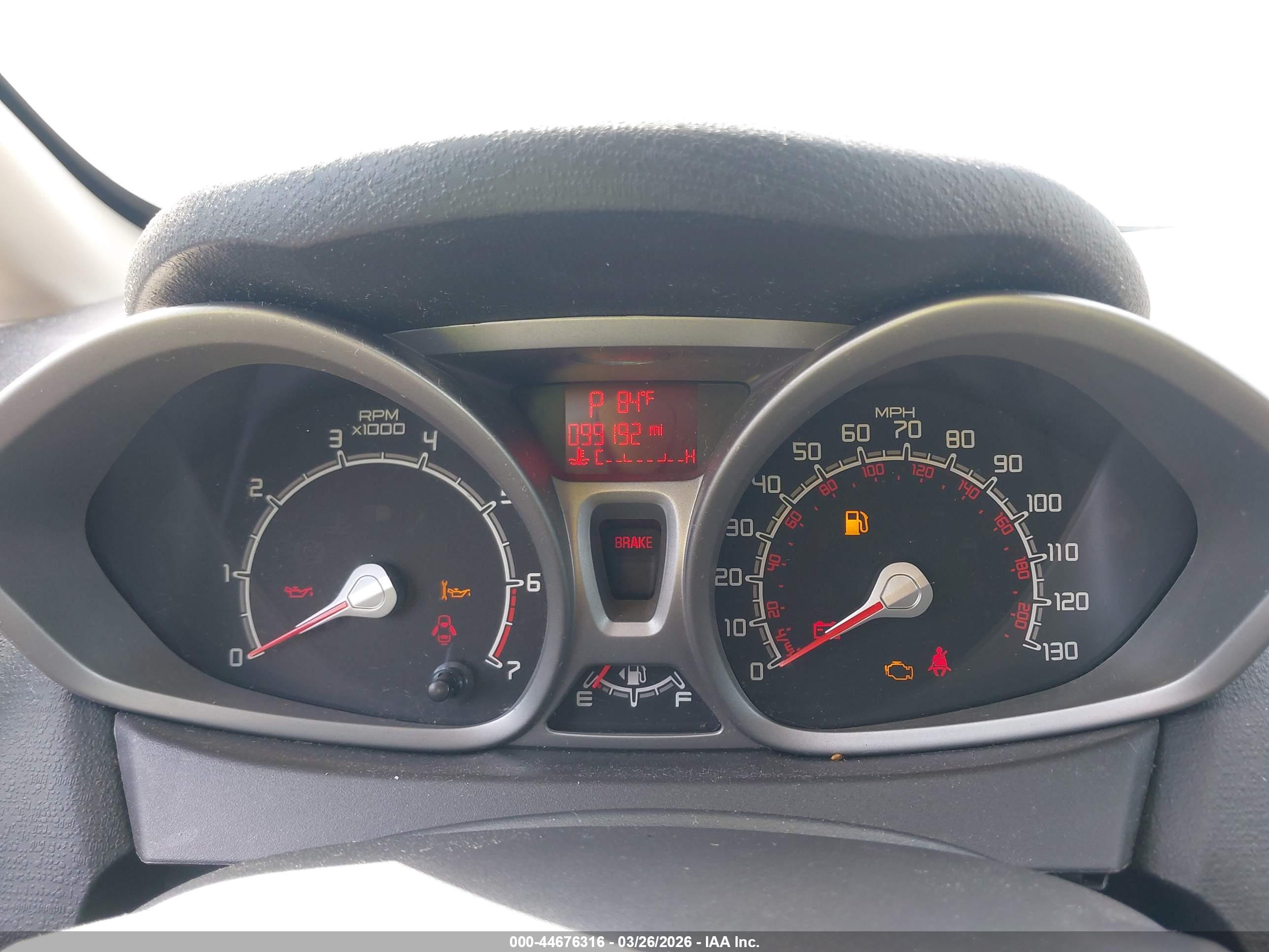 FORD FIESTA image 7