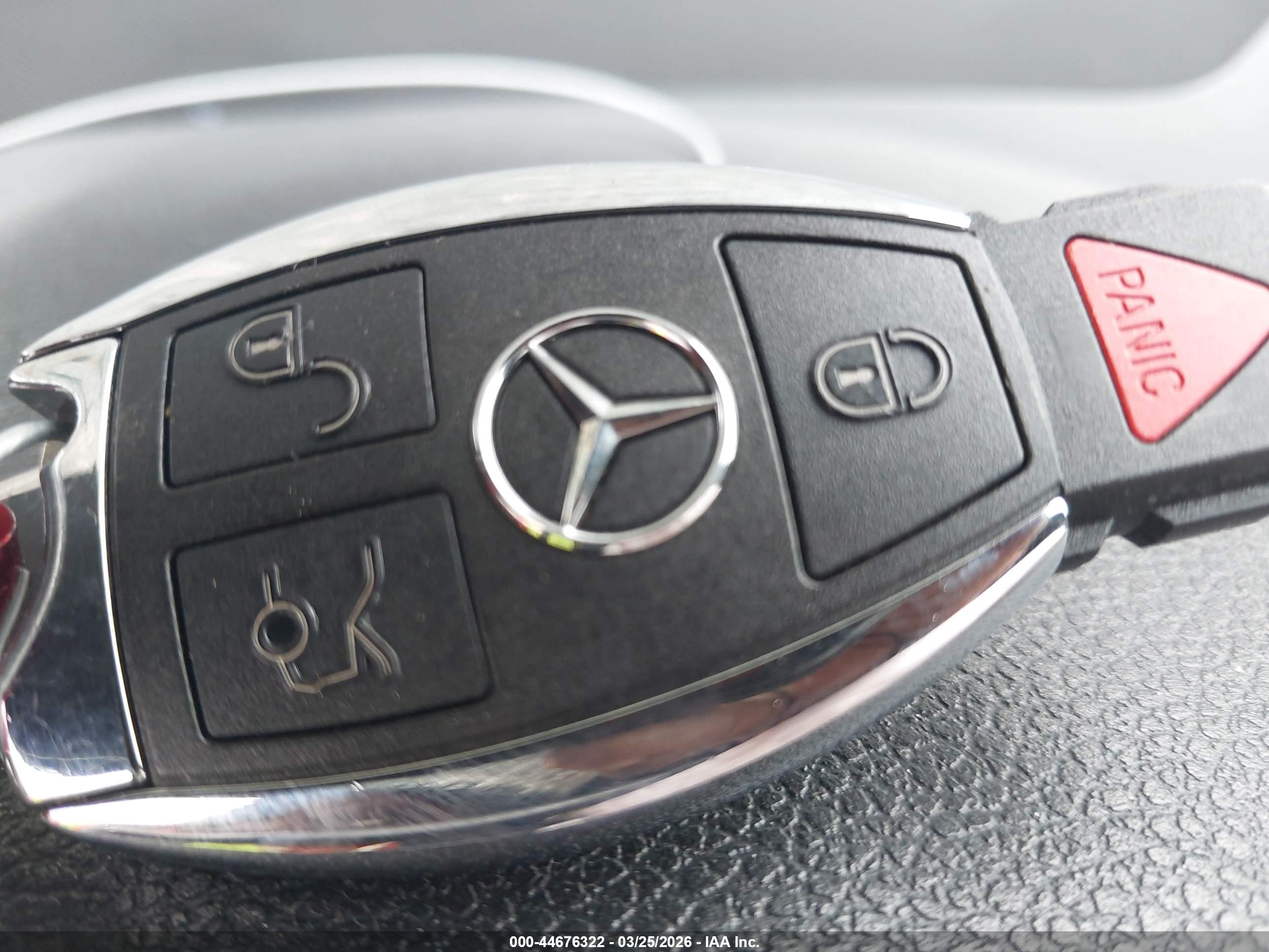MERCEDES-BENZ C image 11