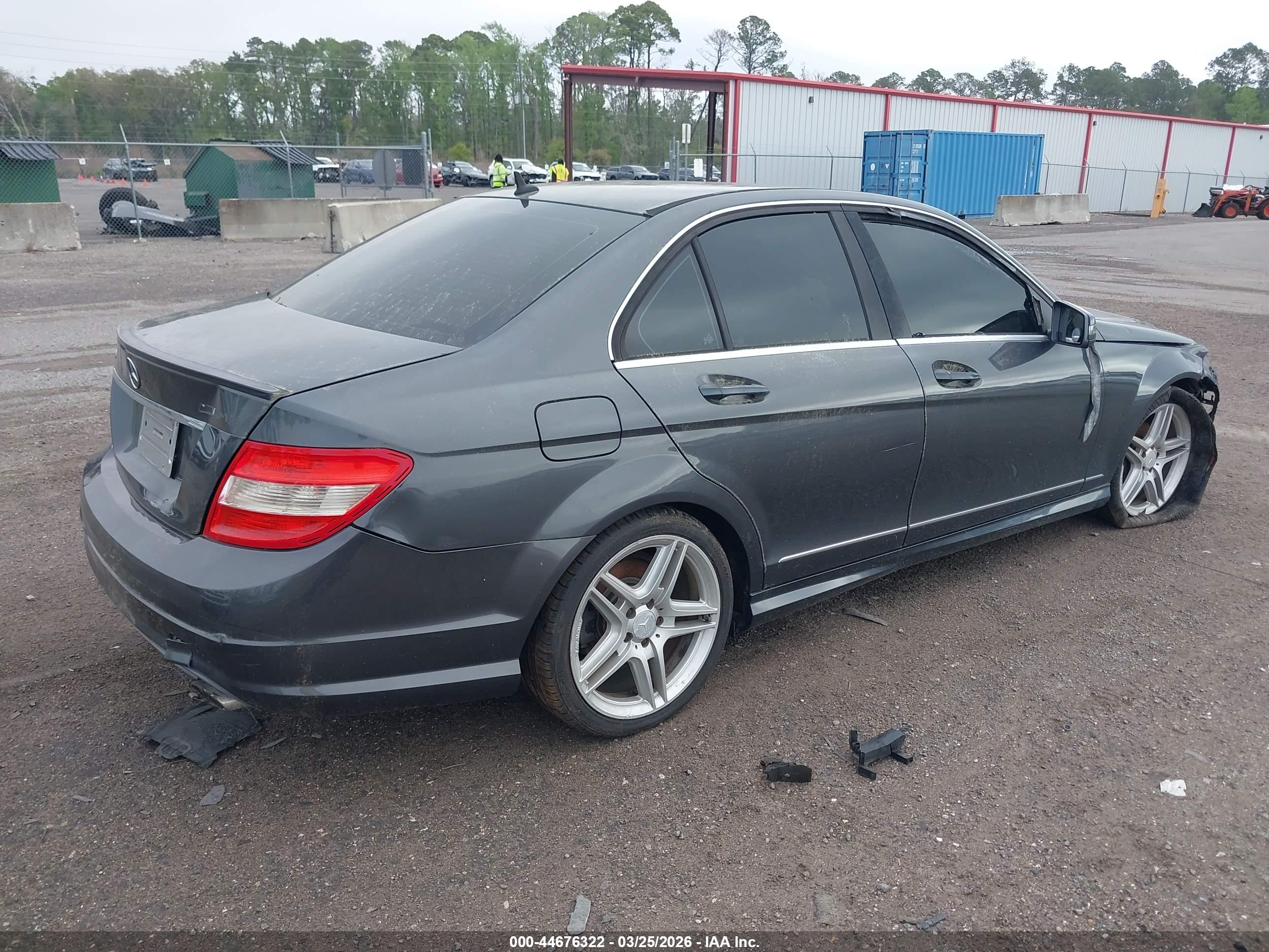 MERCEDES-BENZ C image 4