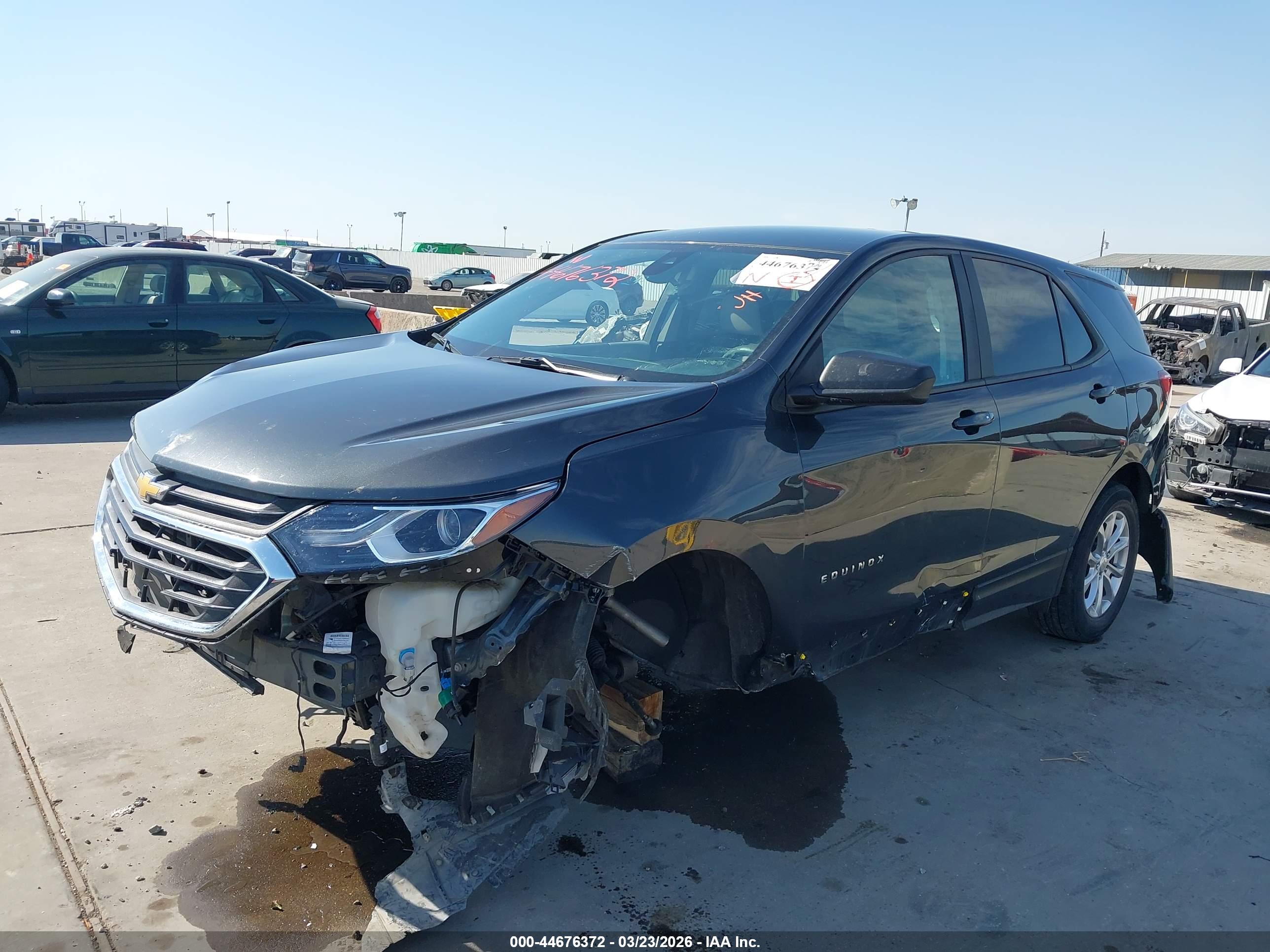 CHEVROLET EQUINOX image 2