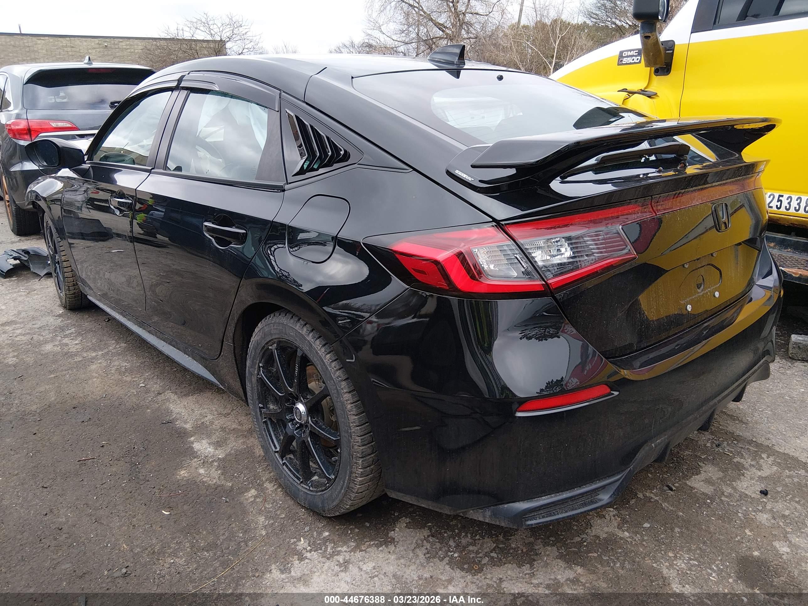 HONDA CIVIC image 3