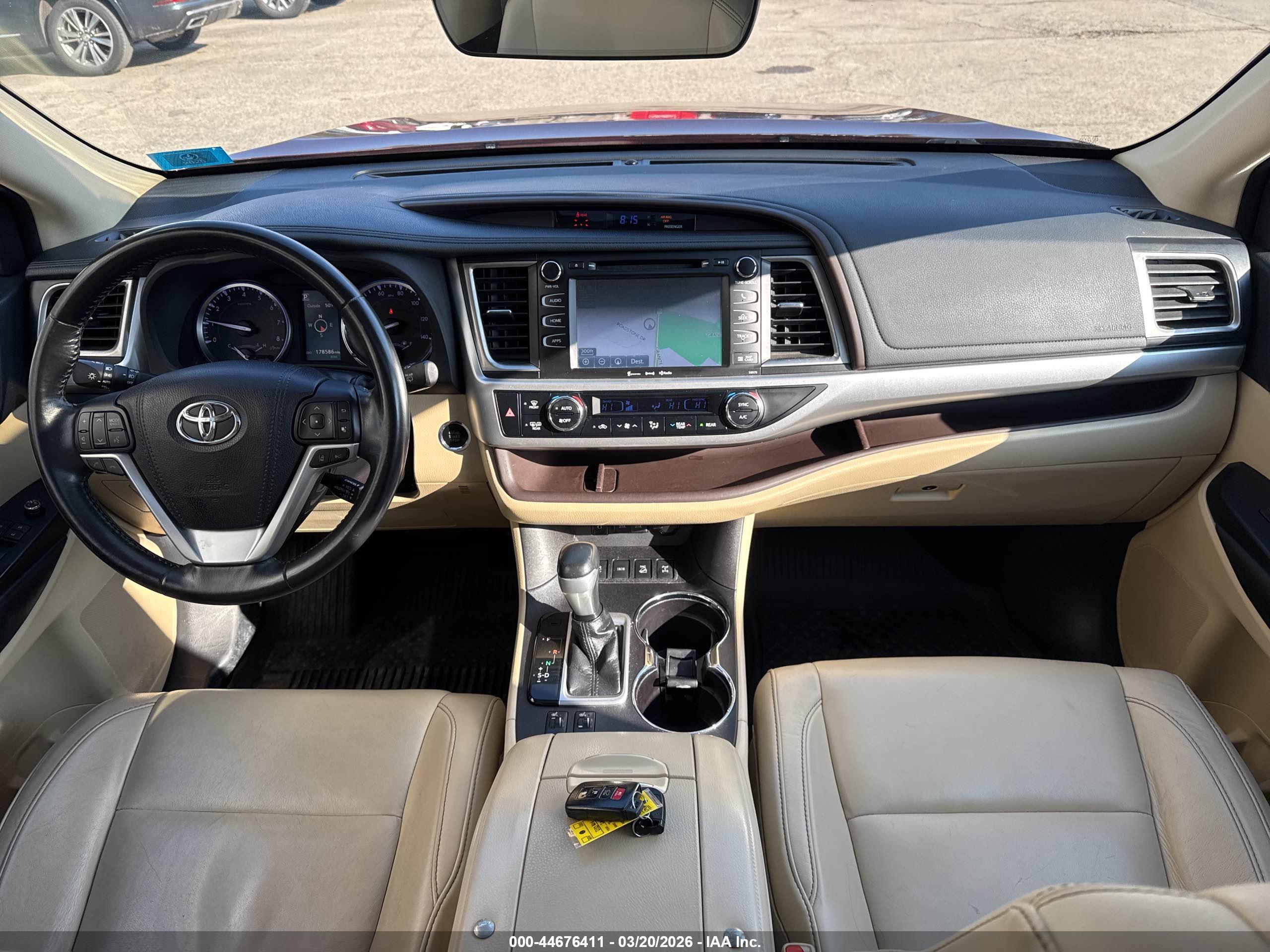 TOYOTA HIGHLANDER image 6