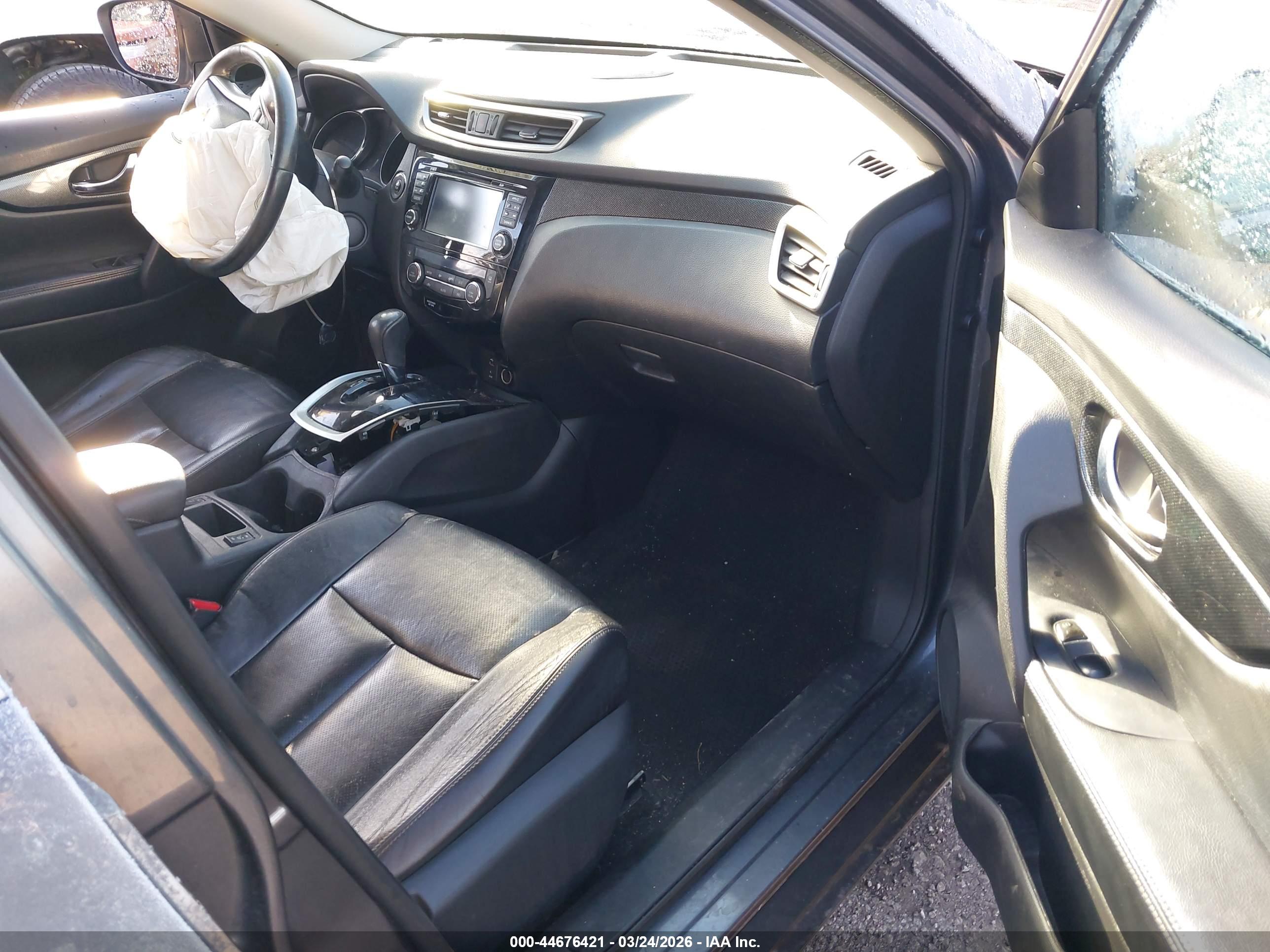 NISSAN ROGUE image 5