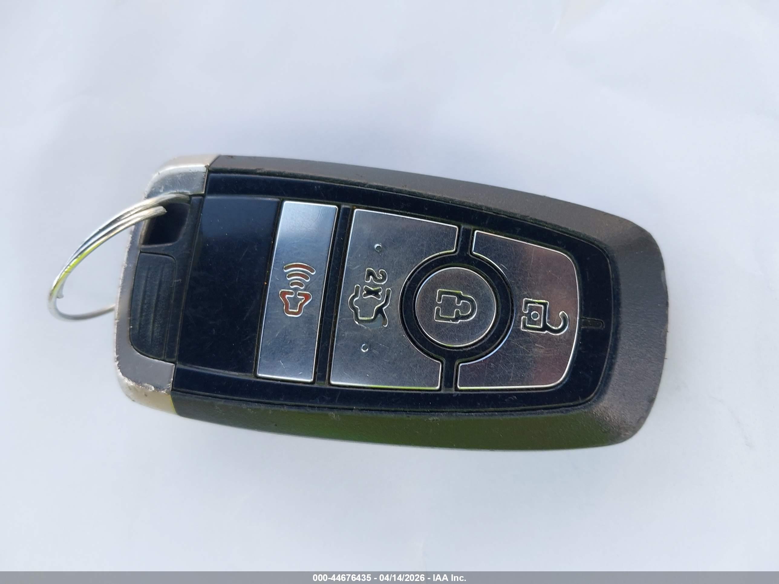 FORD FUSION image 11