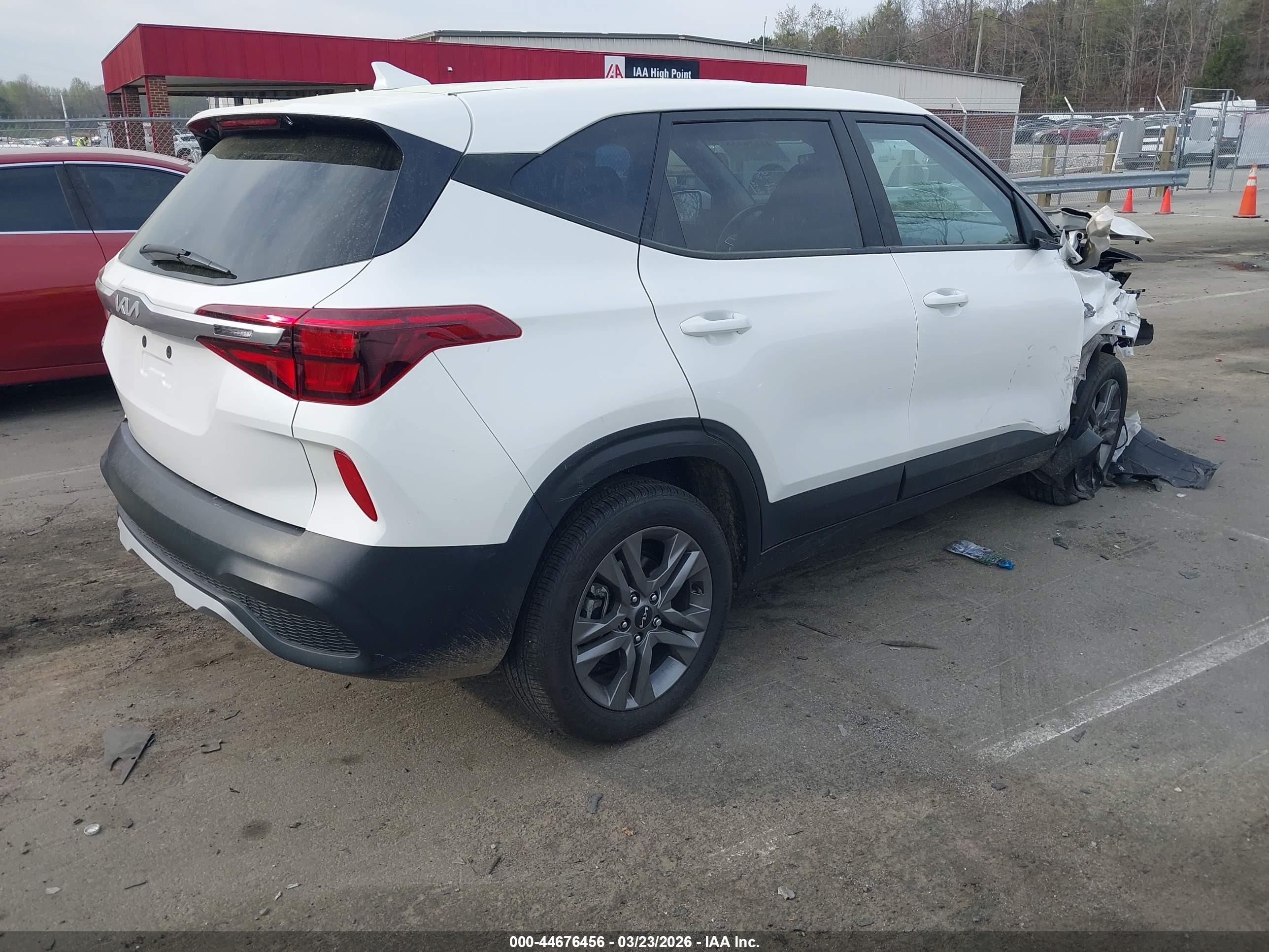 KIA SELTOS image 4