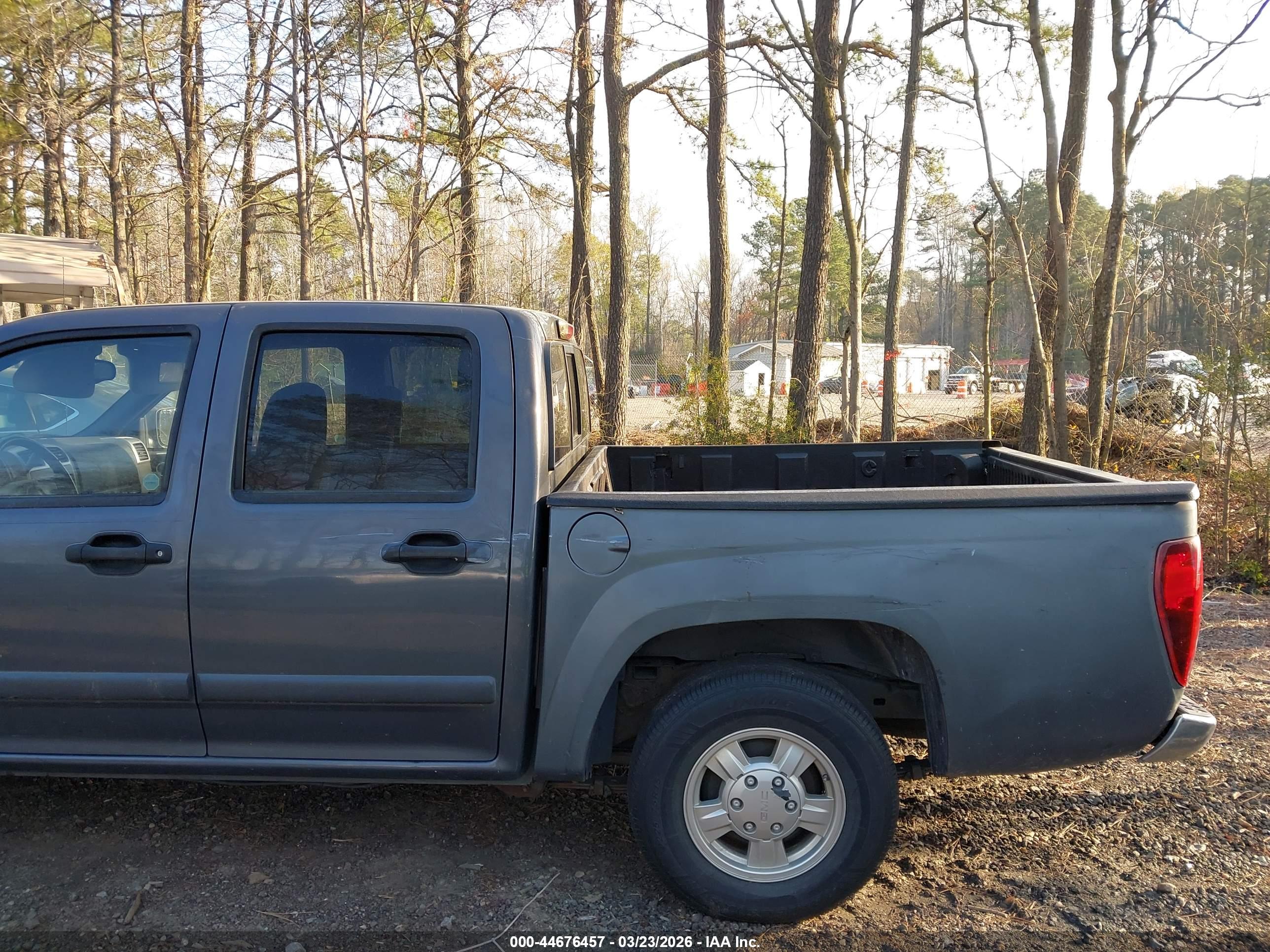 GMC CANYON image 6