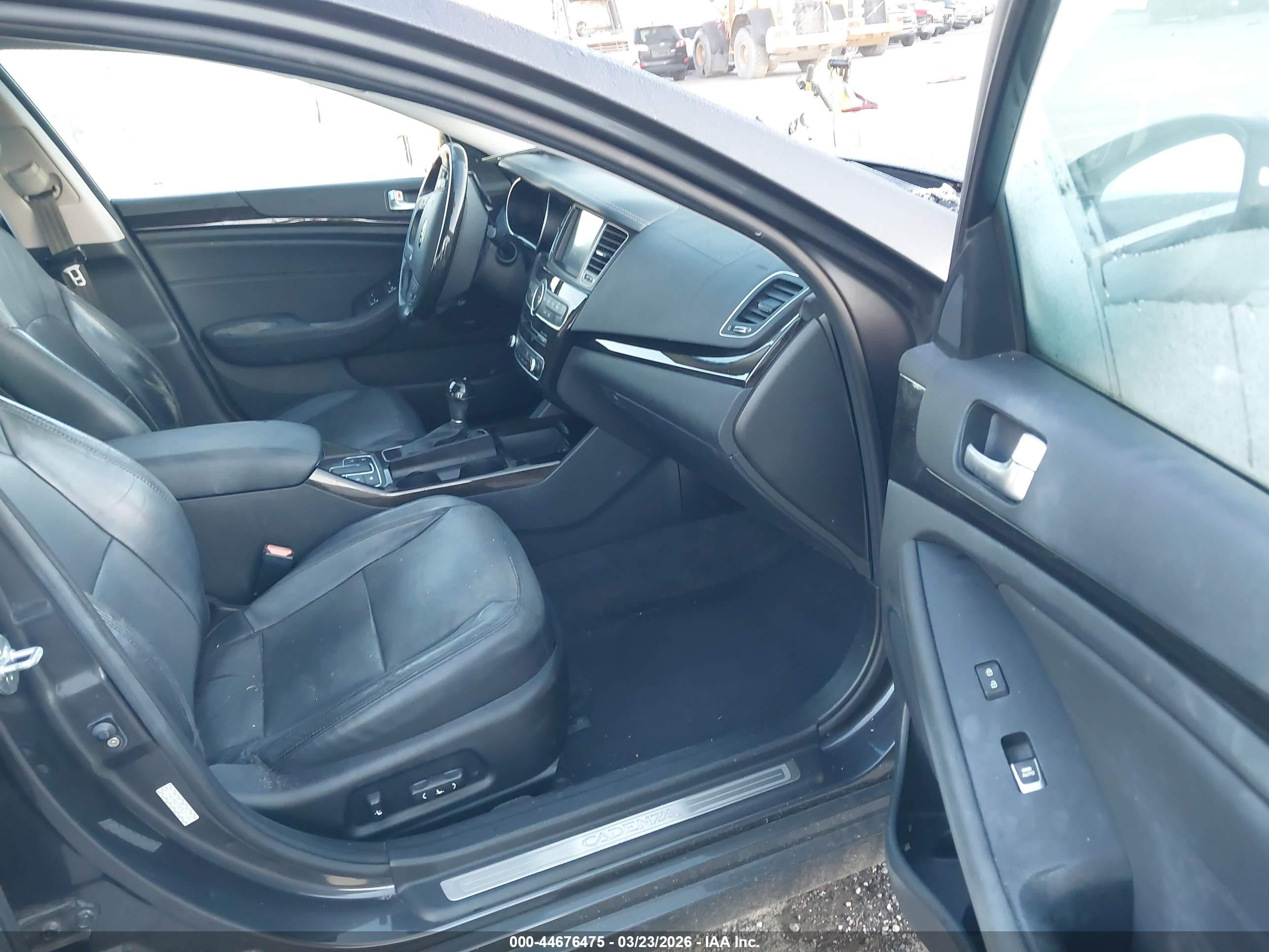 KIA CADENZA image 5